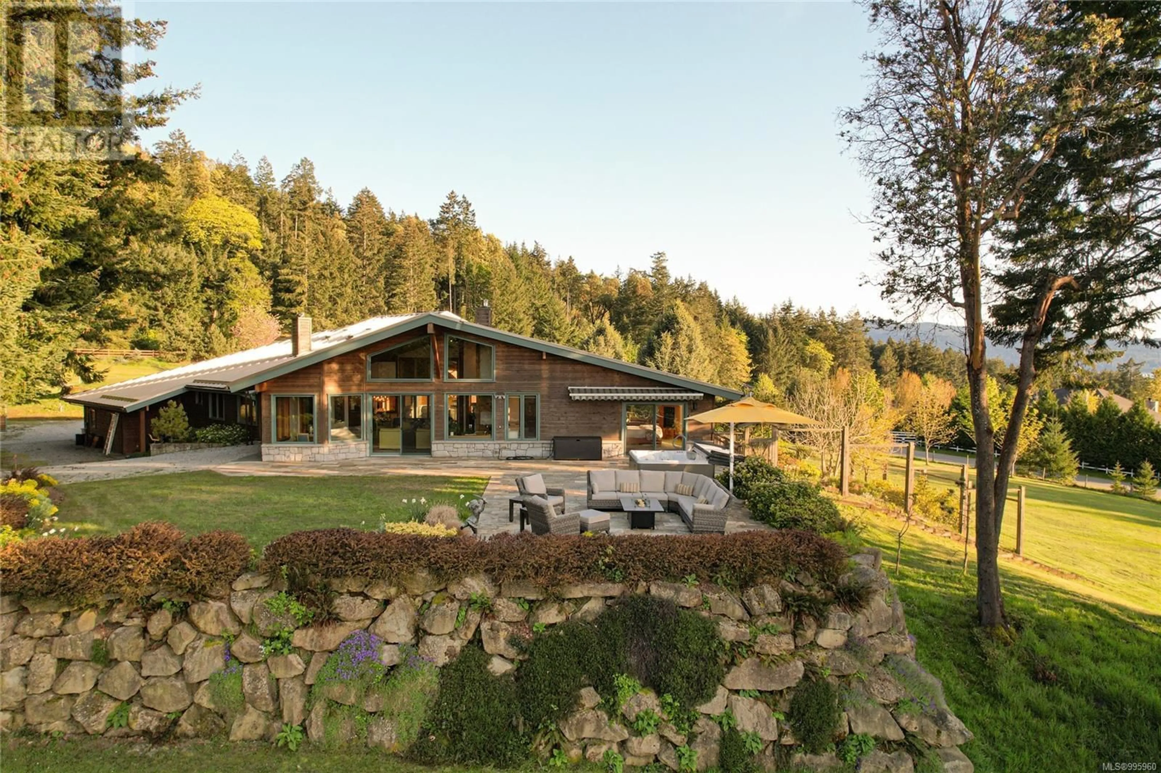 Patio, unknown for 224 PRINGLE FARM ROAD, Salt Spring British Columbia V8K2Y2