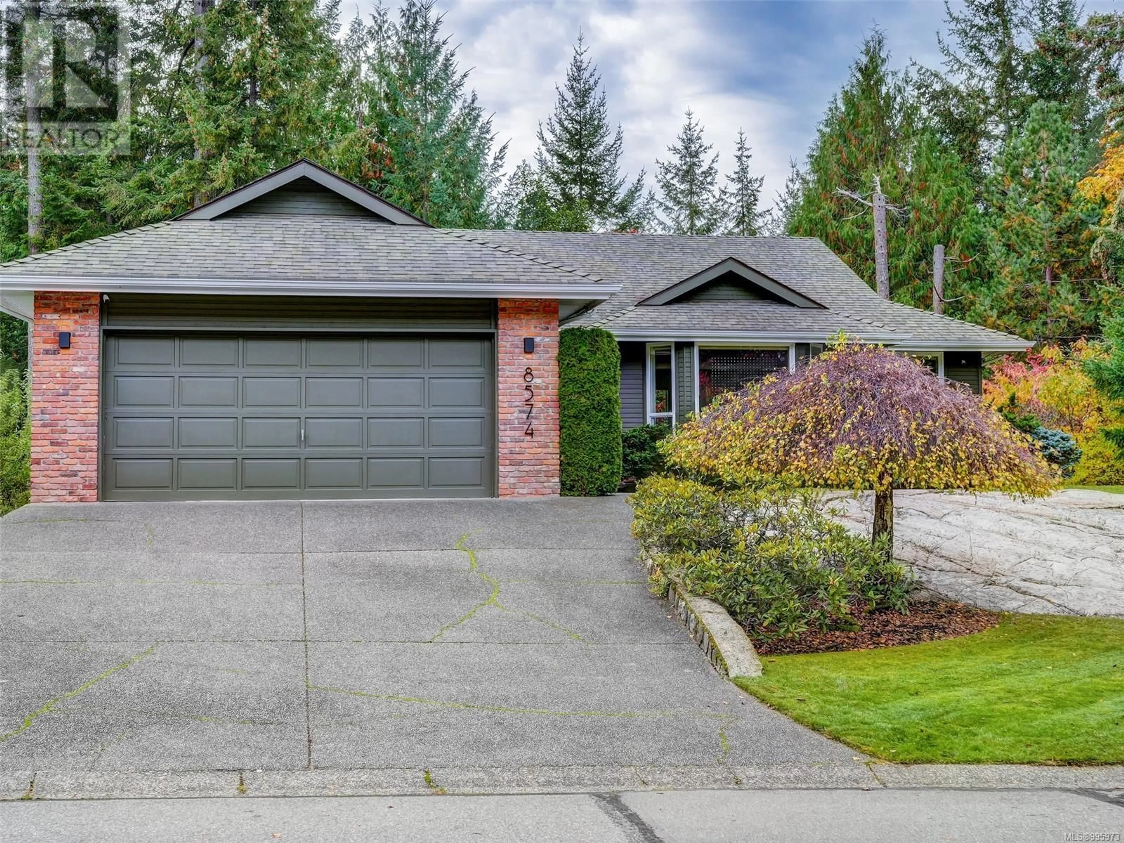Home with vinyl exterior material, street for 8574 KINGCOME CRESCENT, North Saanich British Columbia V8L5B6