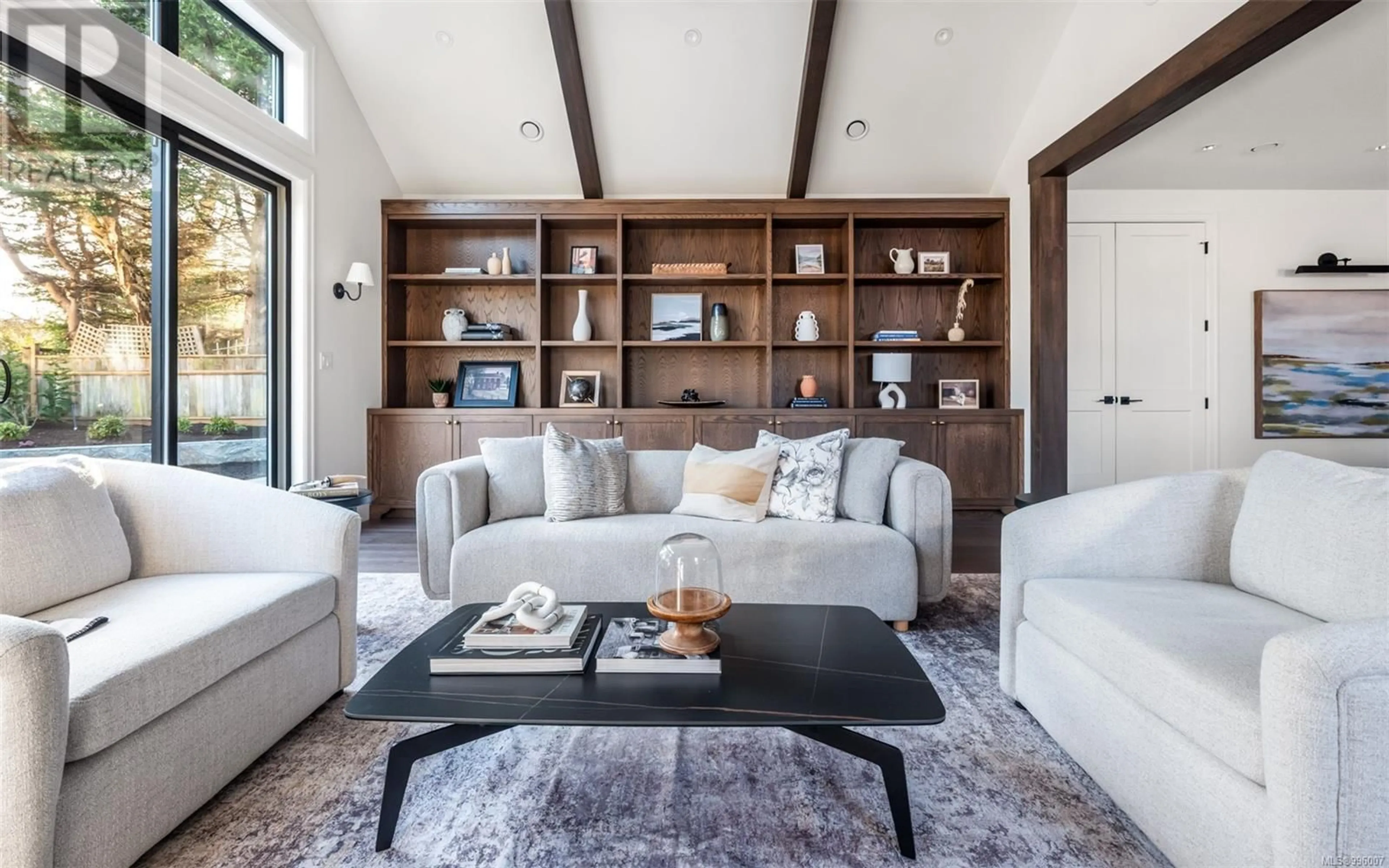 Living room with furniture, unknown for 2189 BEAVERBROOKE STREET, Oak Bay British Columbia V8S2W1