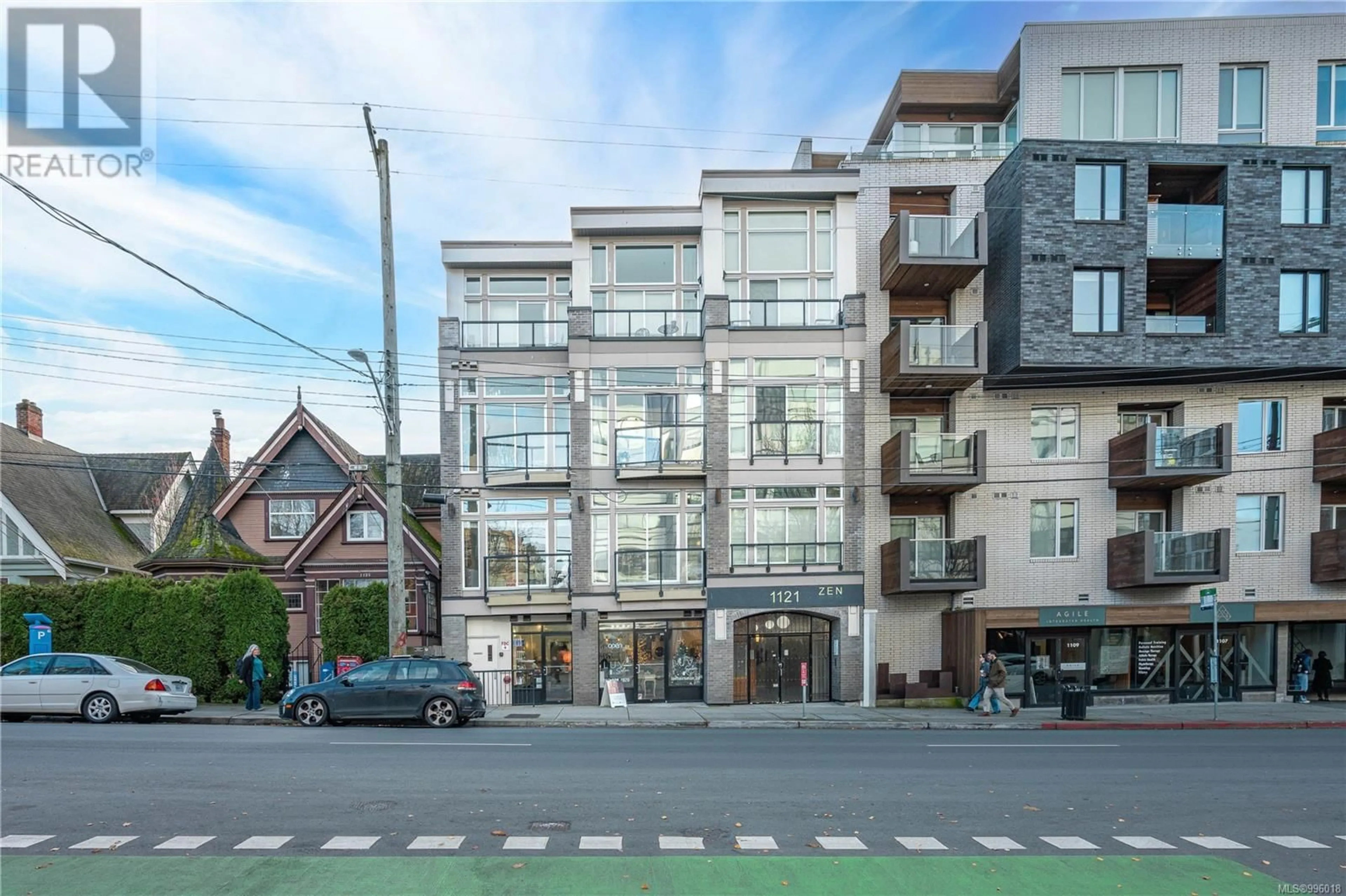 Unknown for 203 - 1121 FORT STREET, Victoria British Columbia V8V3K9