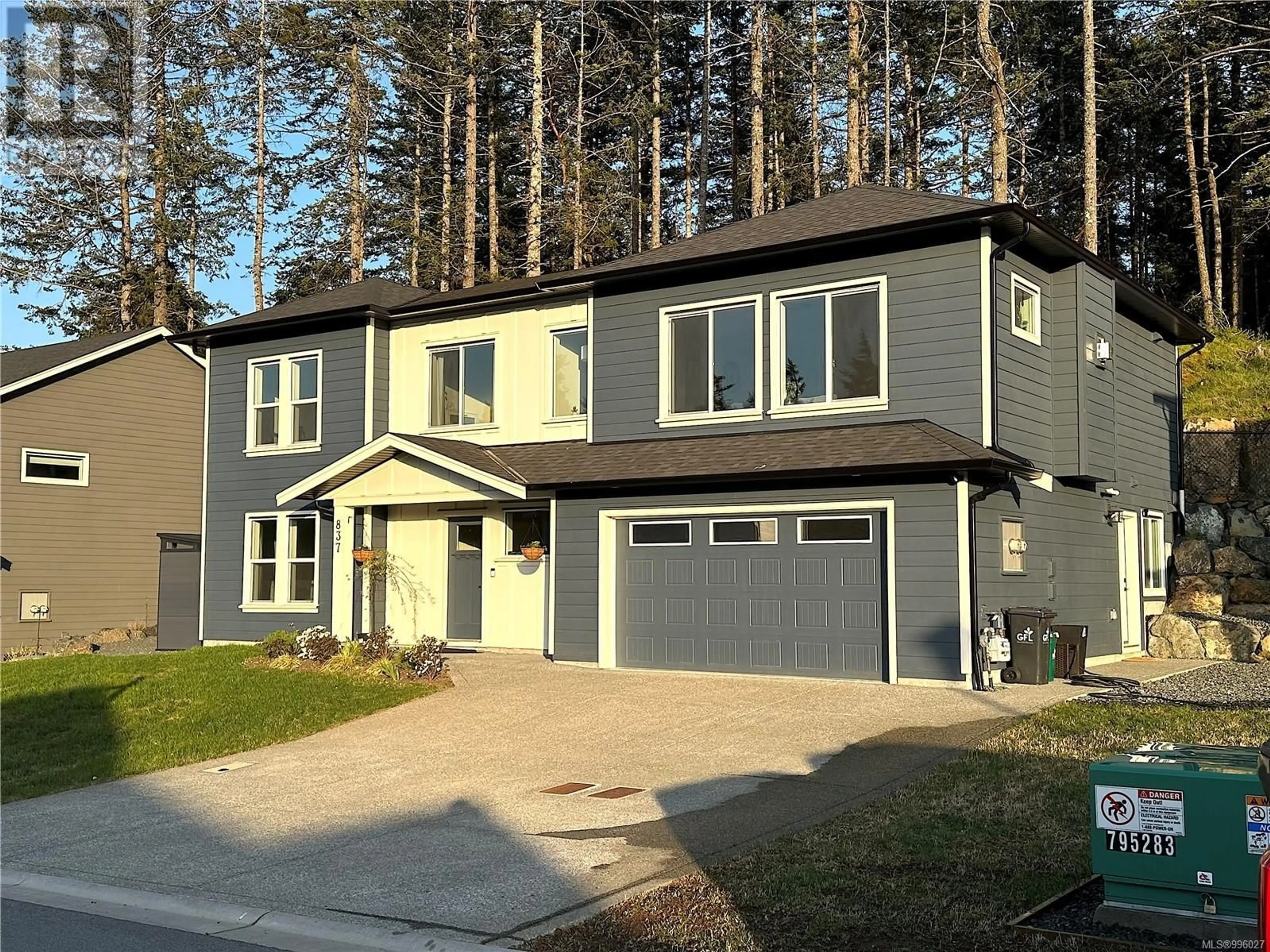Home with vinyl exterior material, street for 837 TOMACK LOOP, Langford British Columbia V9C3X3