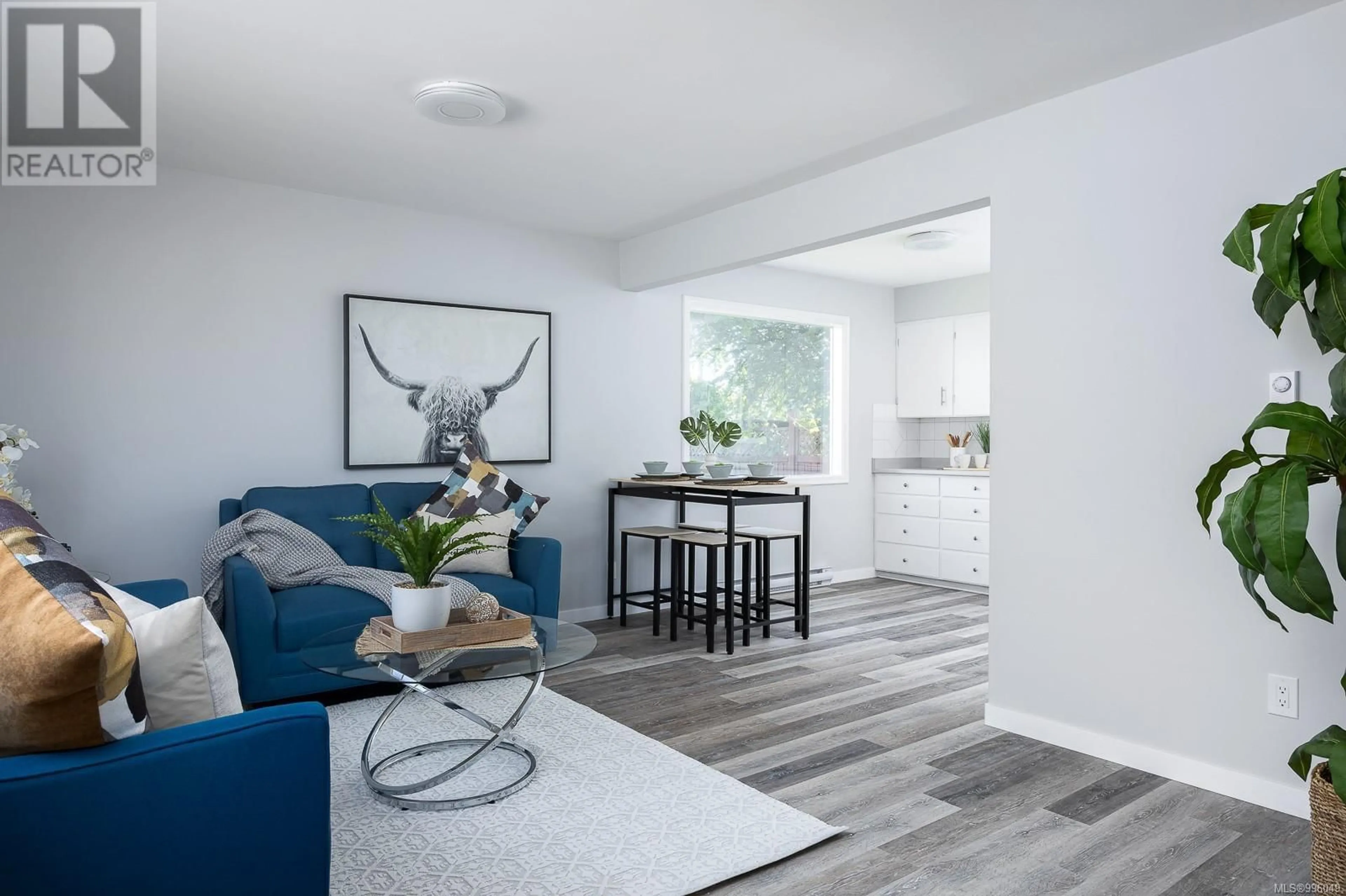 Living room with furniture, unknown for A - 83 SIMS AVENUE, Saanich British Columbia V8Z1J9