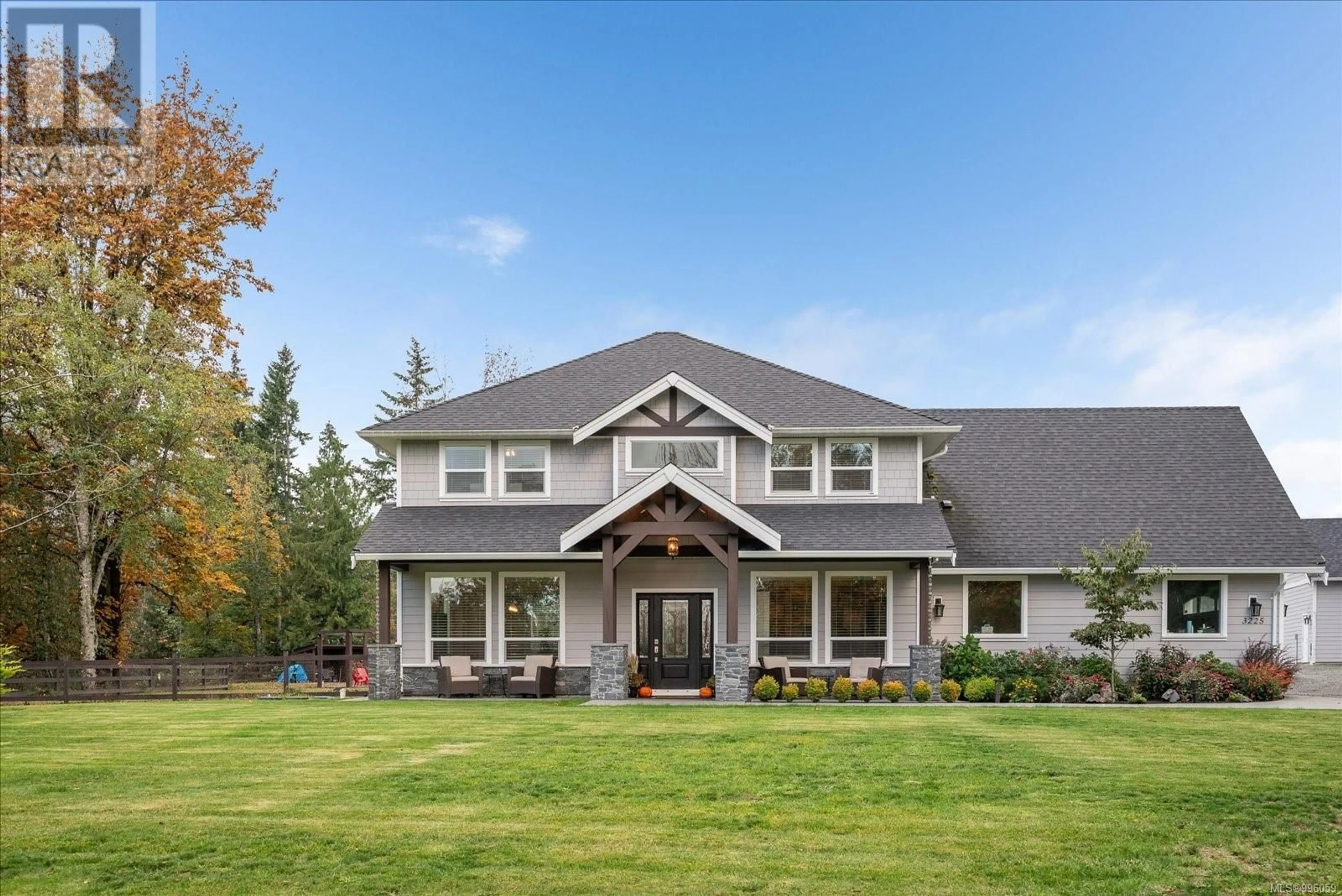 Home with vinyl exterior material, mountain view for 3225 WAYNE MORGAN ROAD, Nanaimo British Columbia V9R0J7