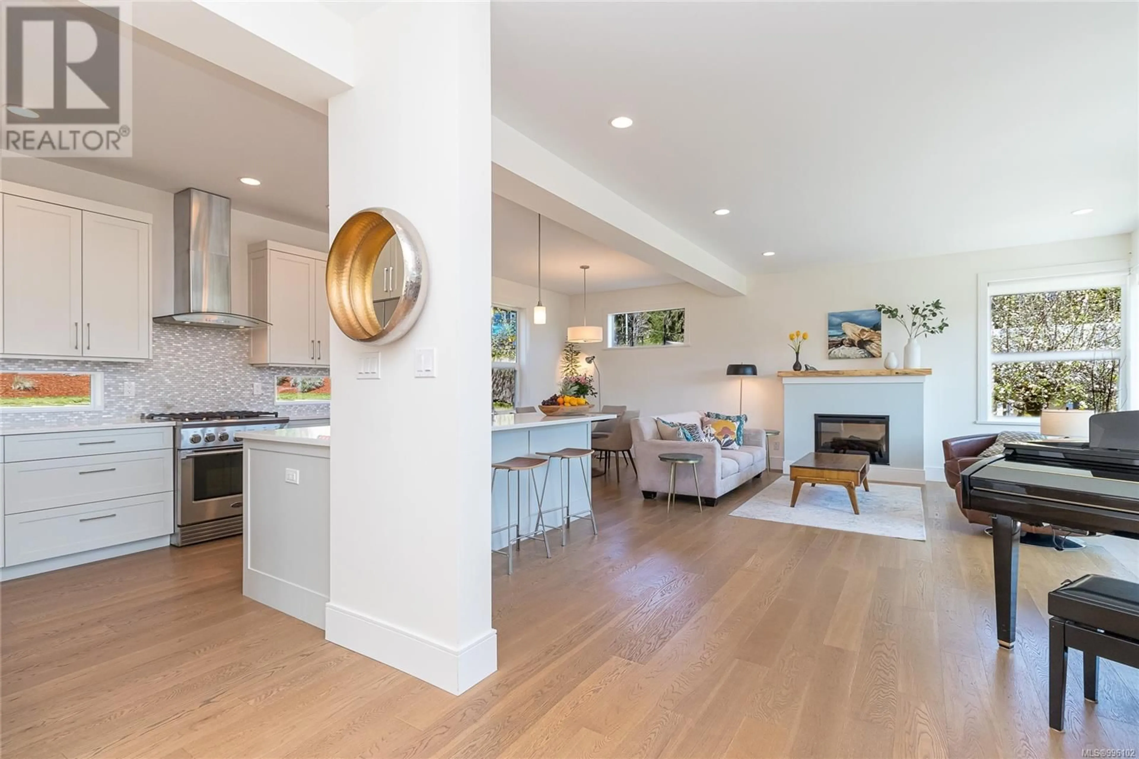 Open concept kitchen, wood/laminate floor for 4574 ROYAL ISLAND TERRACE, Cowichan Bay British Columbia V0R1N2