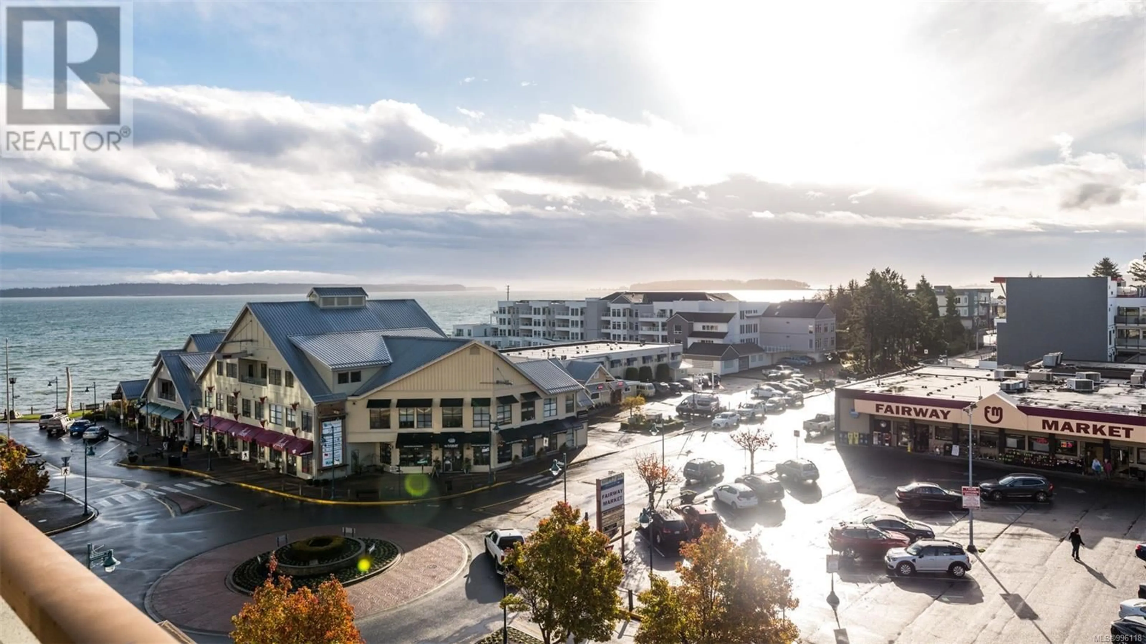 A pic from outside/outdoor area/front of a property/back of a property/a pic from drone, mountain view for 508 - 9805 SECOND STREET, Sidney British Columbia V8L4T9