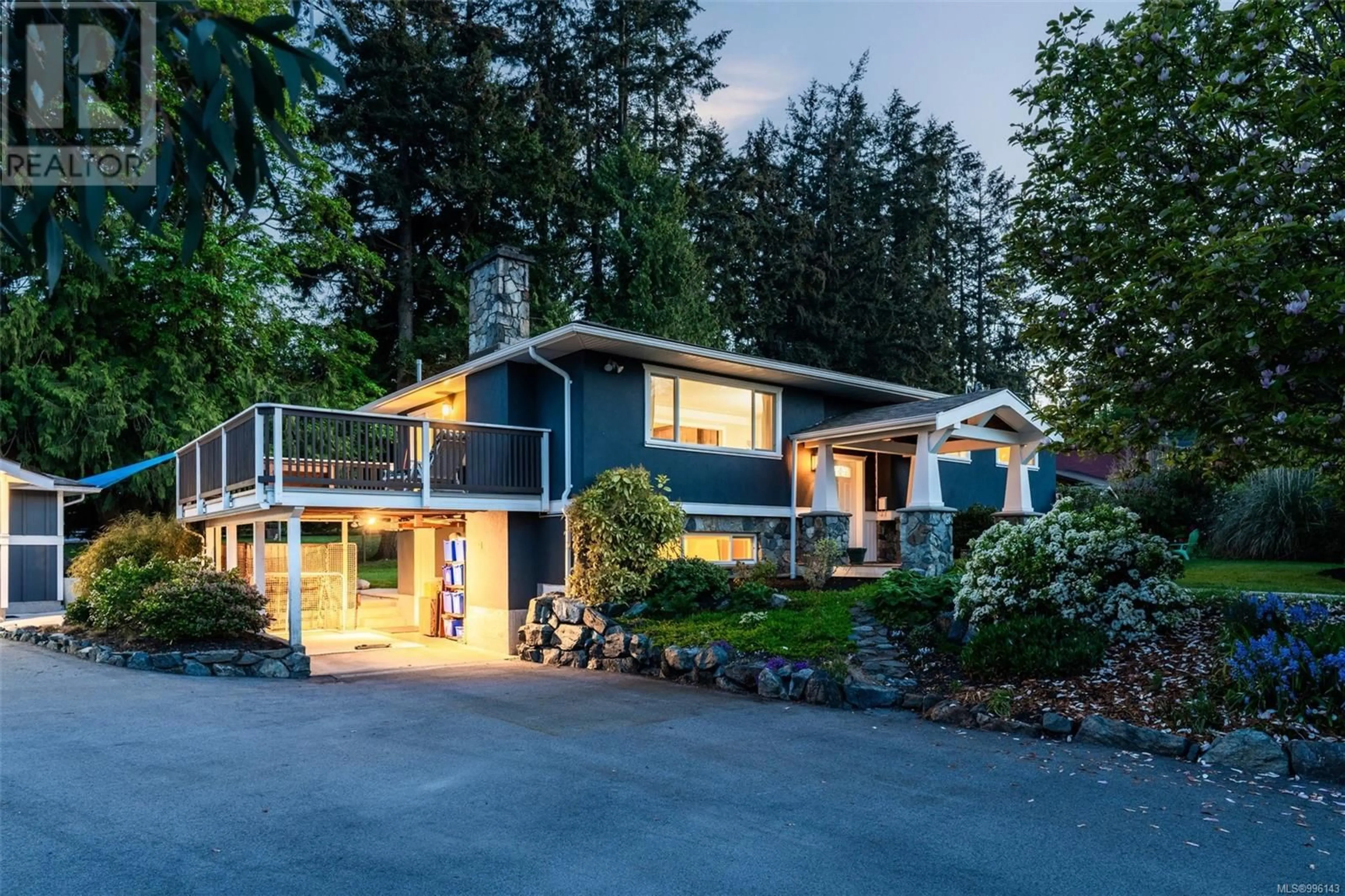 Home with vinyl exterior material, street for 2457 MEADOWLAND DRIVE, Central Saanich British Columbia V8Z5P6