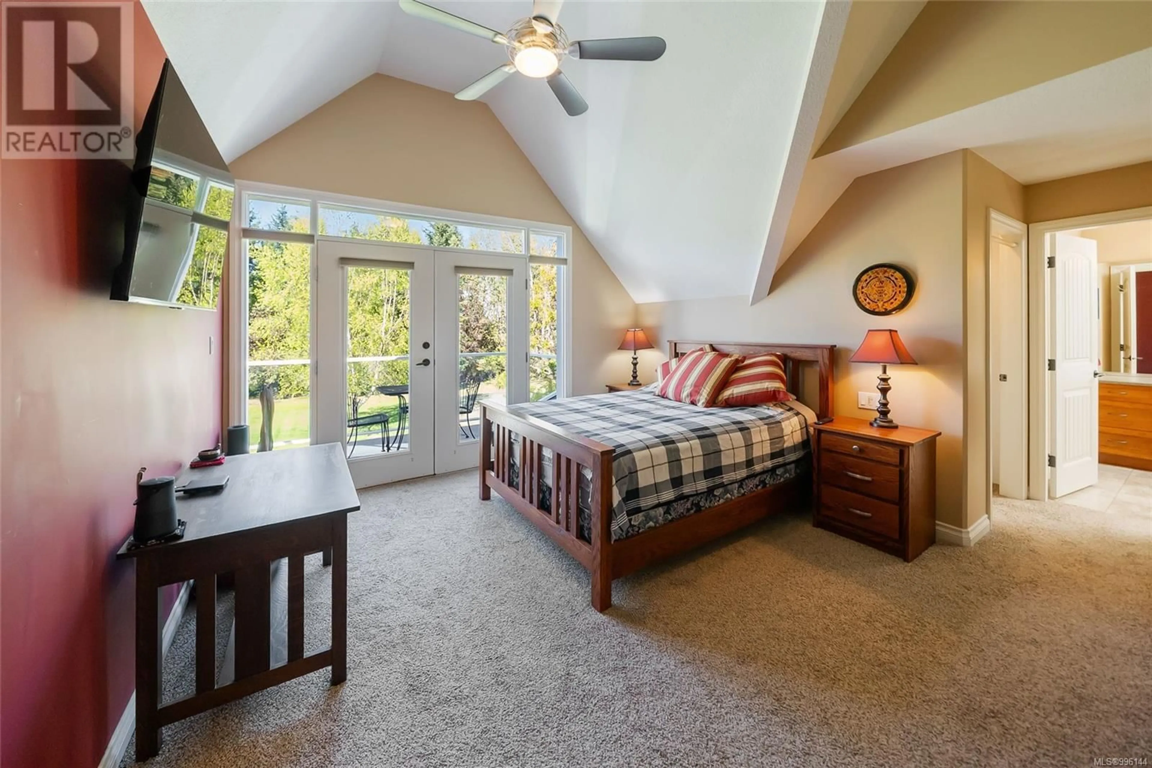 Bedroom with bed, carpet floor for 2190 HONEY WULFF CLOSE, Nanoose Bay British Columbia V9P9L6