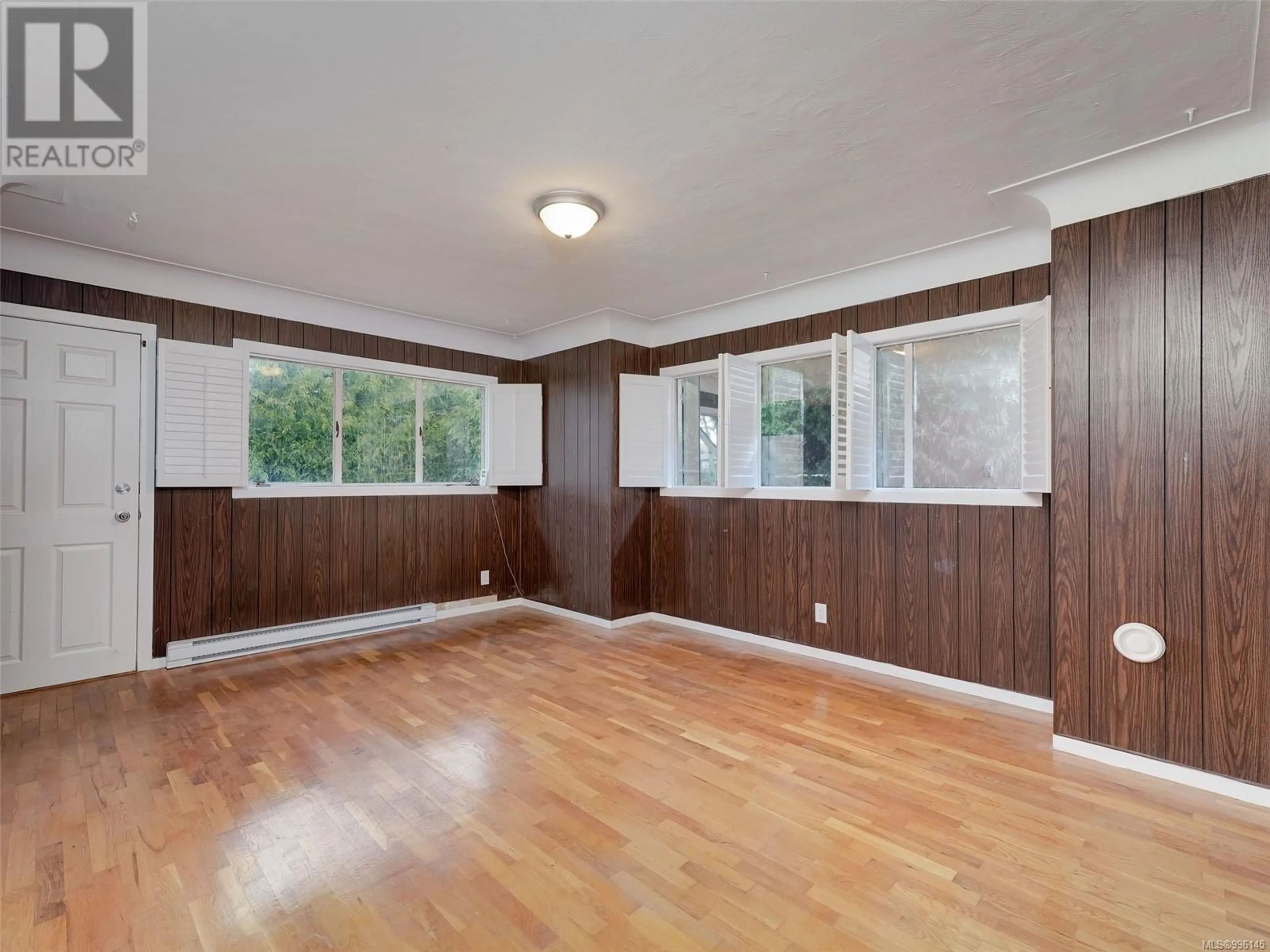 A pic of a room for 95 REGINA AVENUE, Saanich British Columbia V8Z1J2