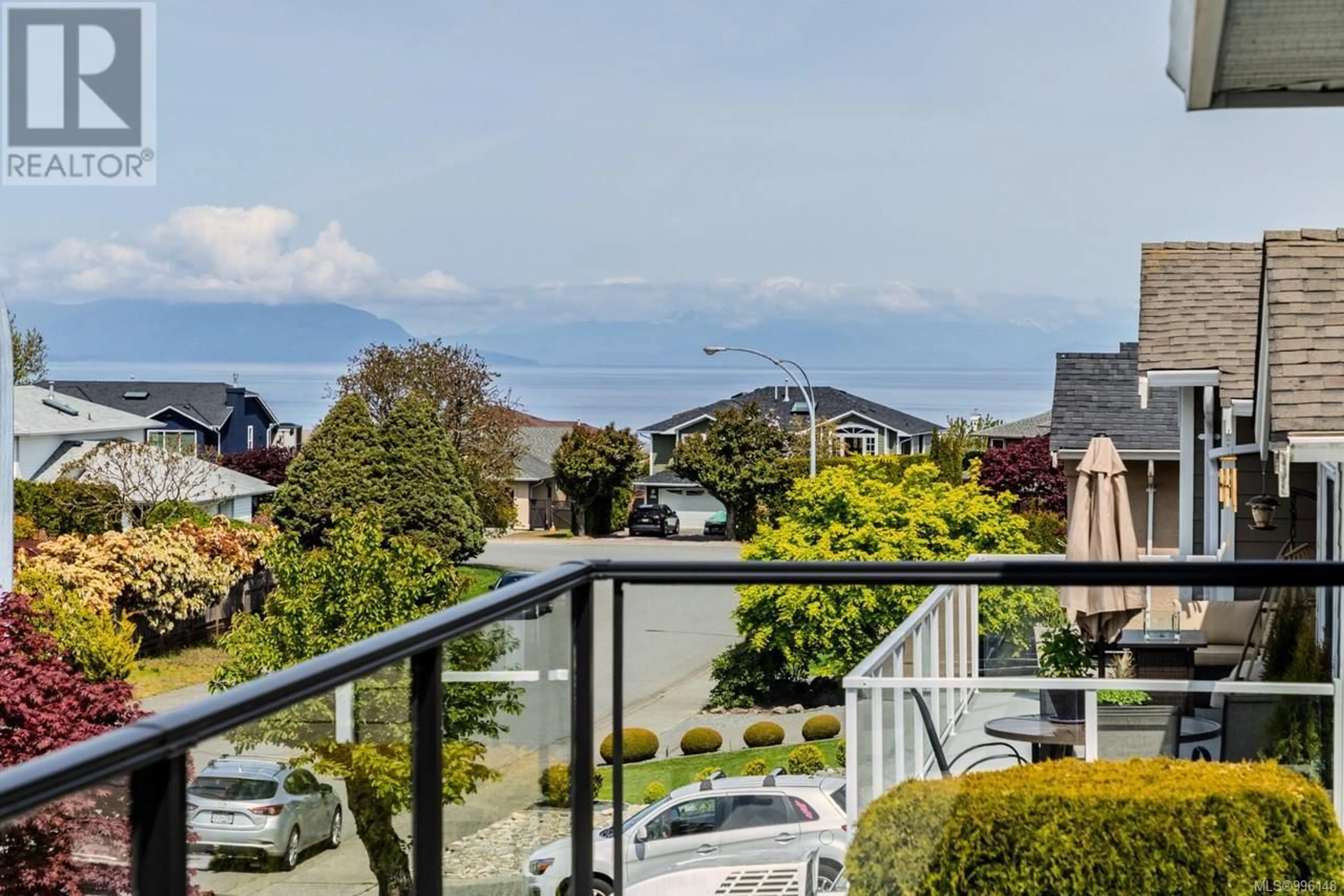 Balcony in the apartment, unknown for 6413 LASALLE ROAD, Nanaimo British Columbia V9V1N6