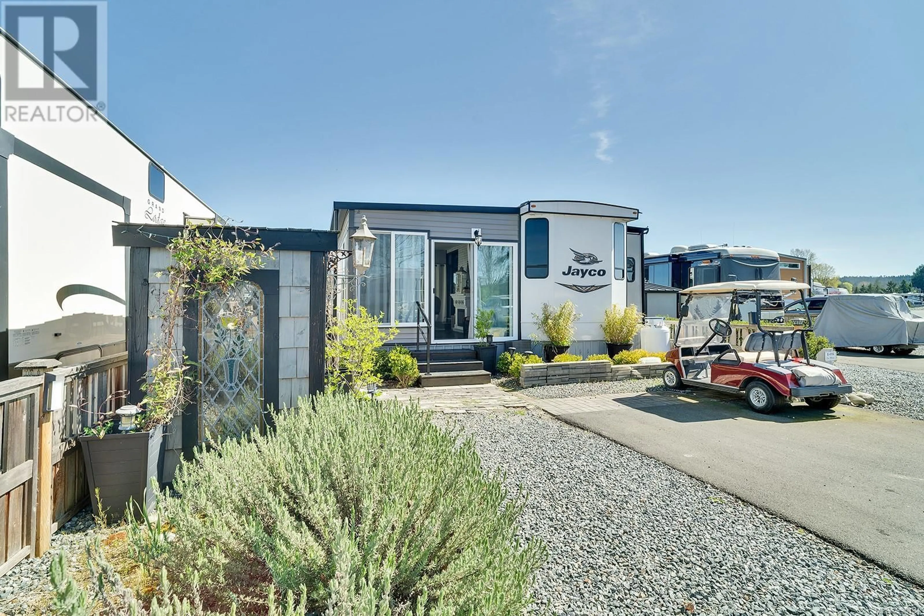 Home with vinyl exterior material, street for 416 - 200 CORFIELD STREET, Parksville British Columbia V9P2G7