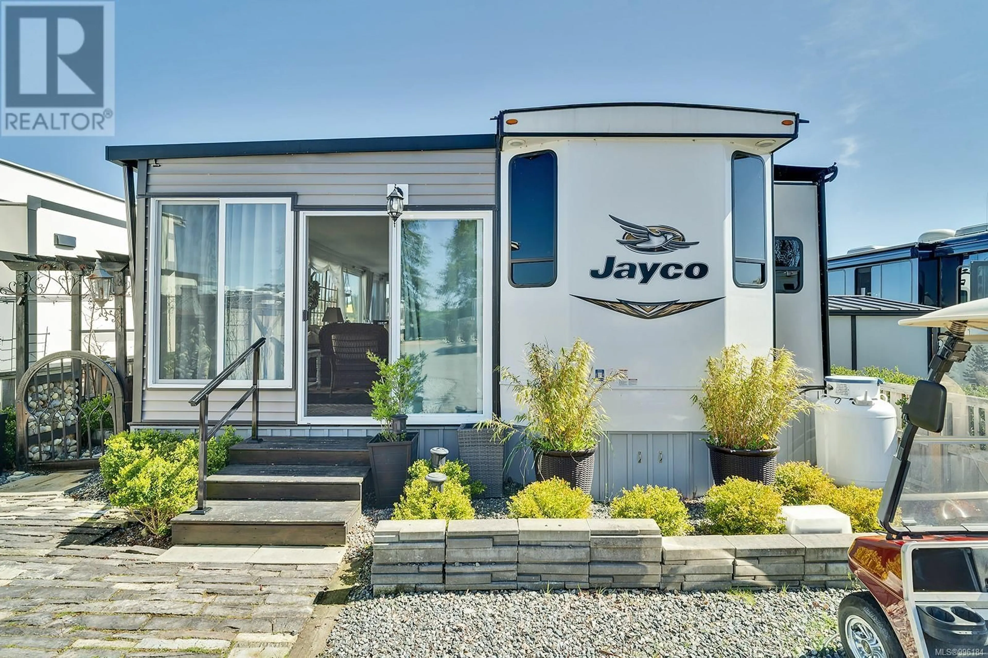 Patio, street for 416 - 200 CORFIELD STREET, Parksville British Columbia V9P2G7