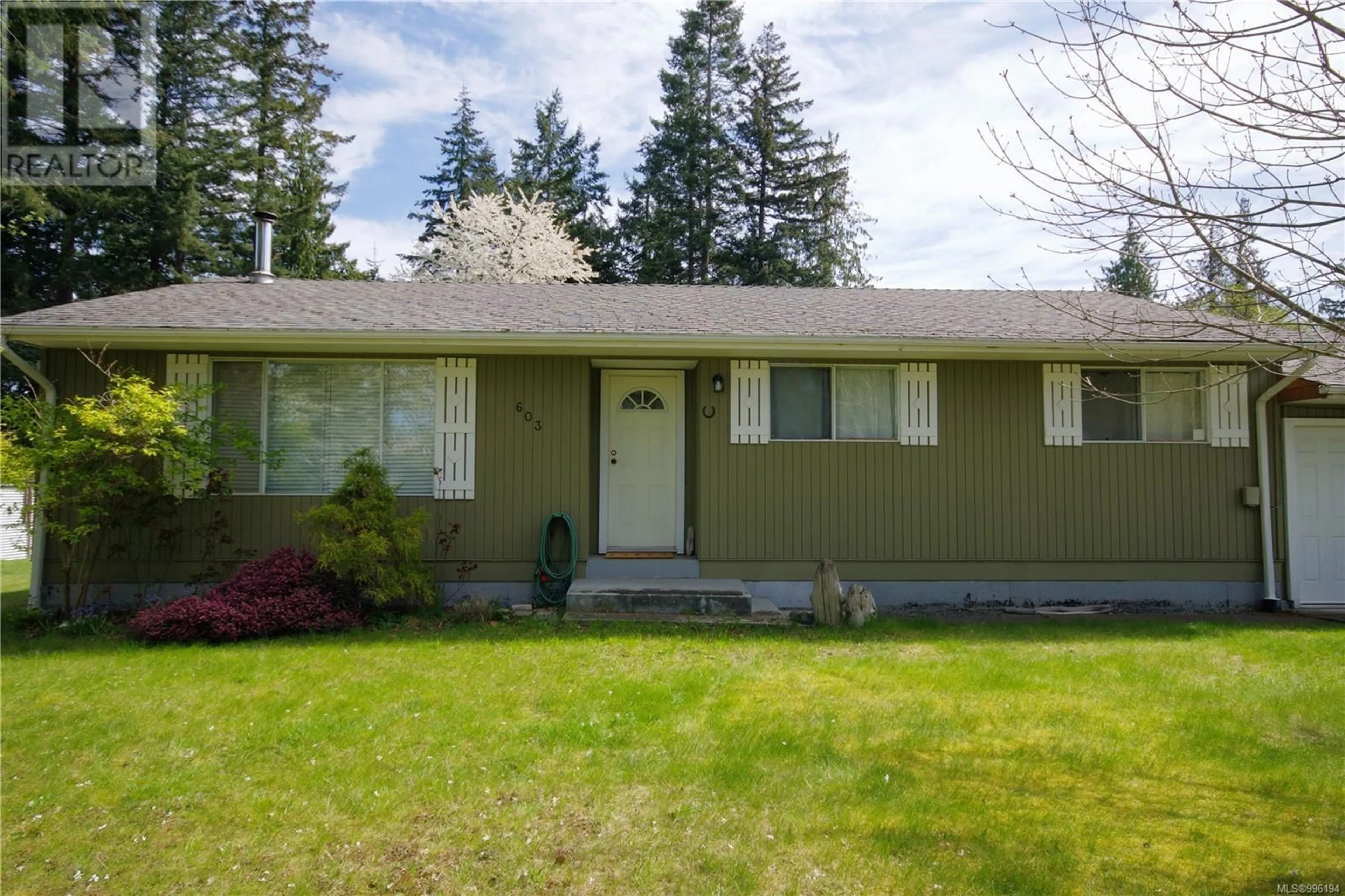 Home with vinyl exterior material, street for 603 JOHNSTONE ROAD, Parksville British Columbia V9P2A5