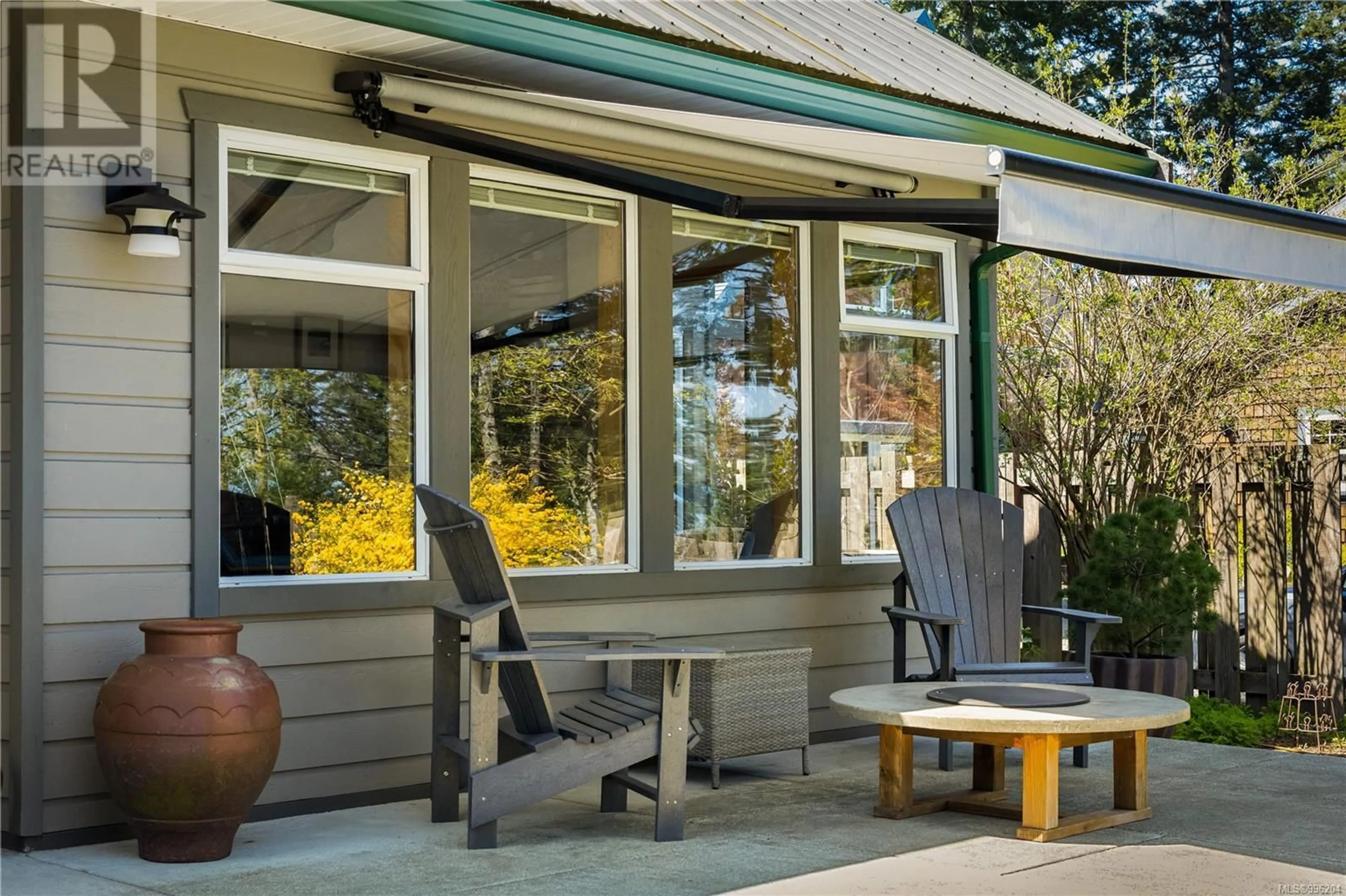 Patio, street for 5899 ALDERGROVE DRIVE, Courtenay British Columbia V9N1W2
