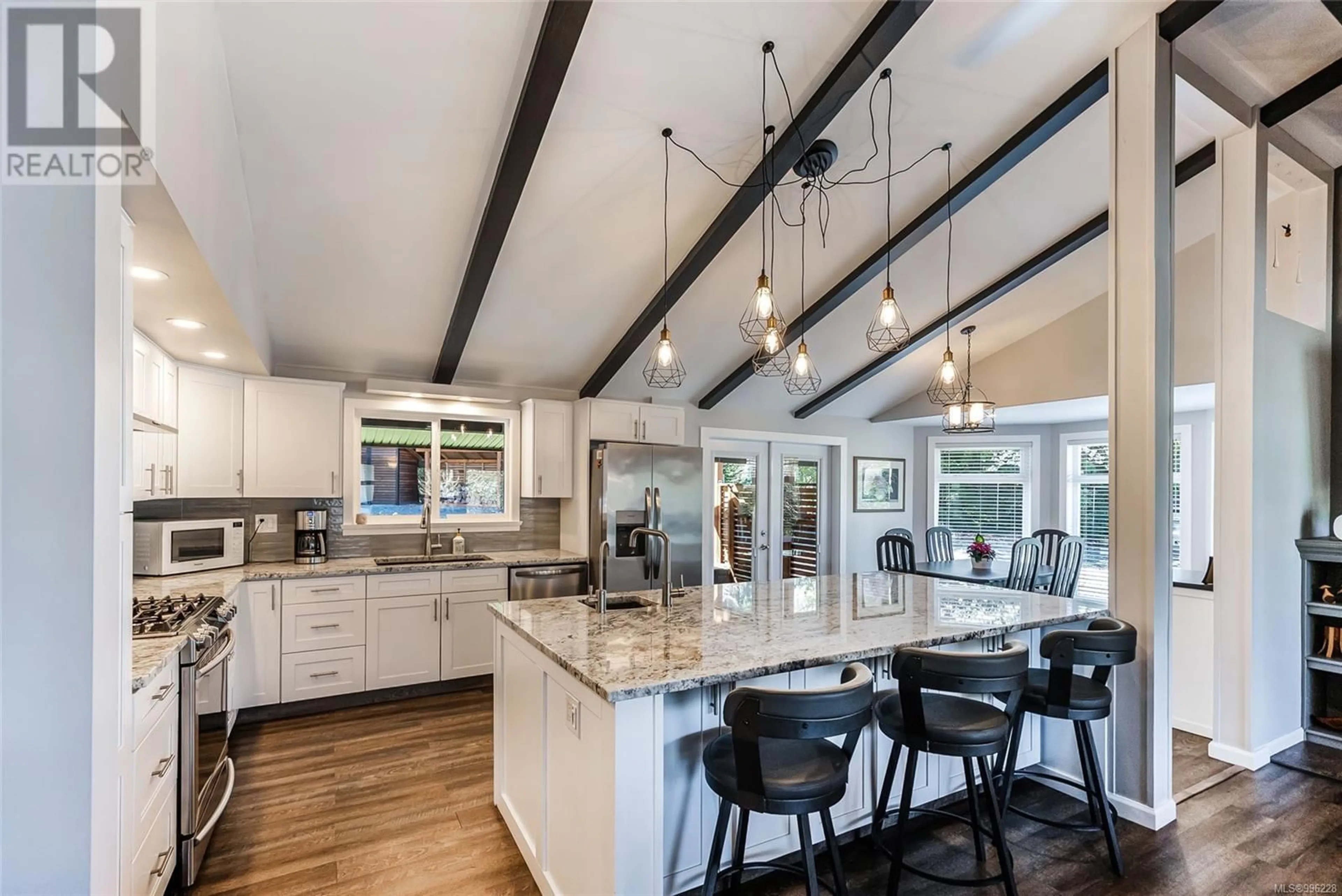 Open concept kitchen, unknown for 674 HAWTHORNE RISE, Parksville British Columbia V9P2A1