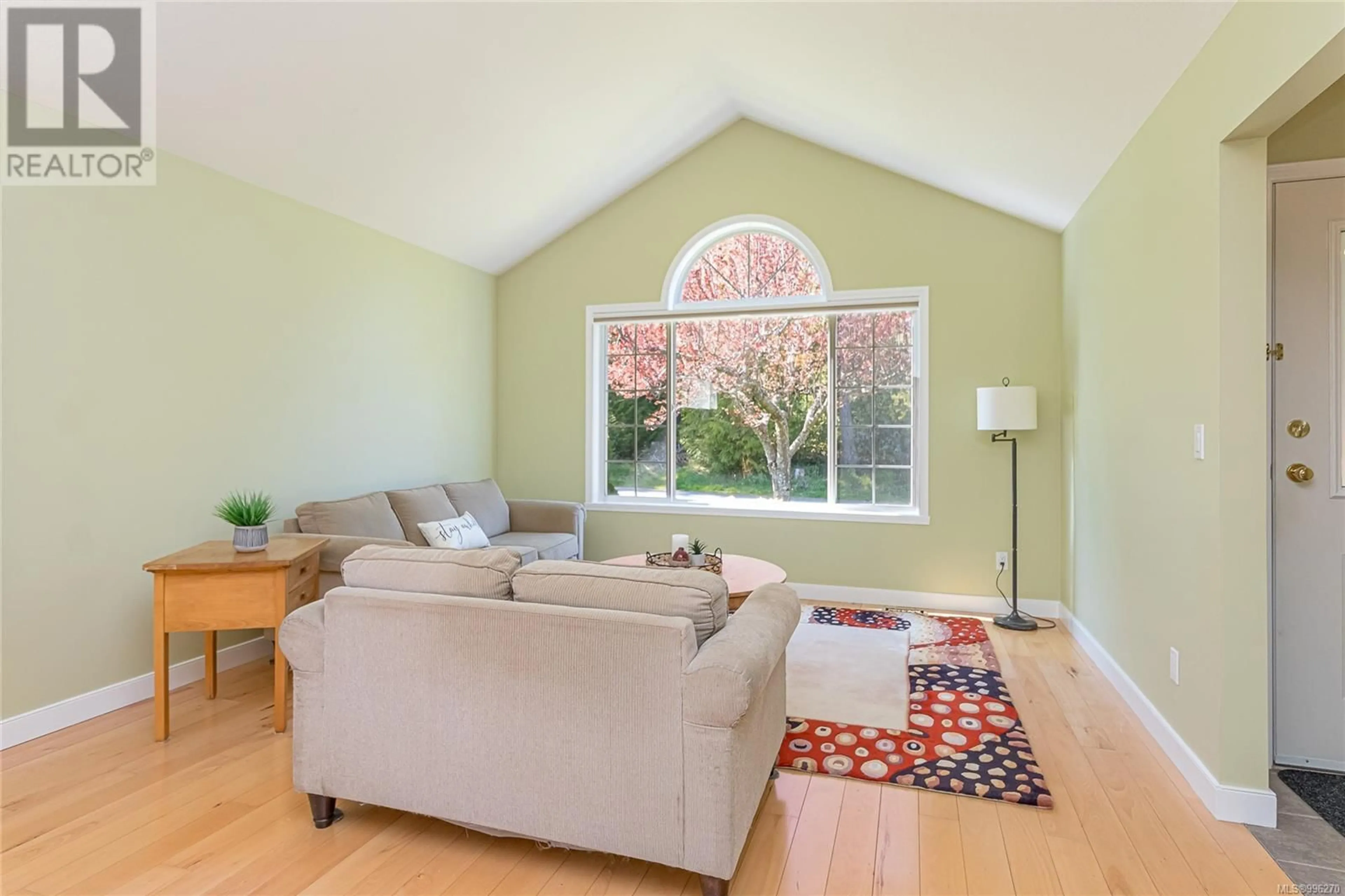 Living room with furniture, unknown for 428 FIRST AVENUE WEST, Qualicum Beach British Columbia V9K1J8