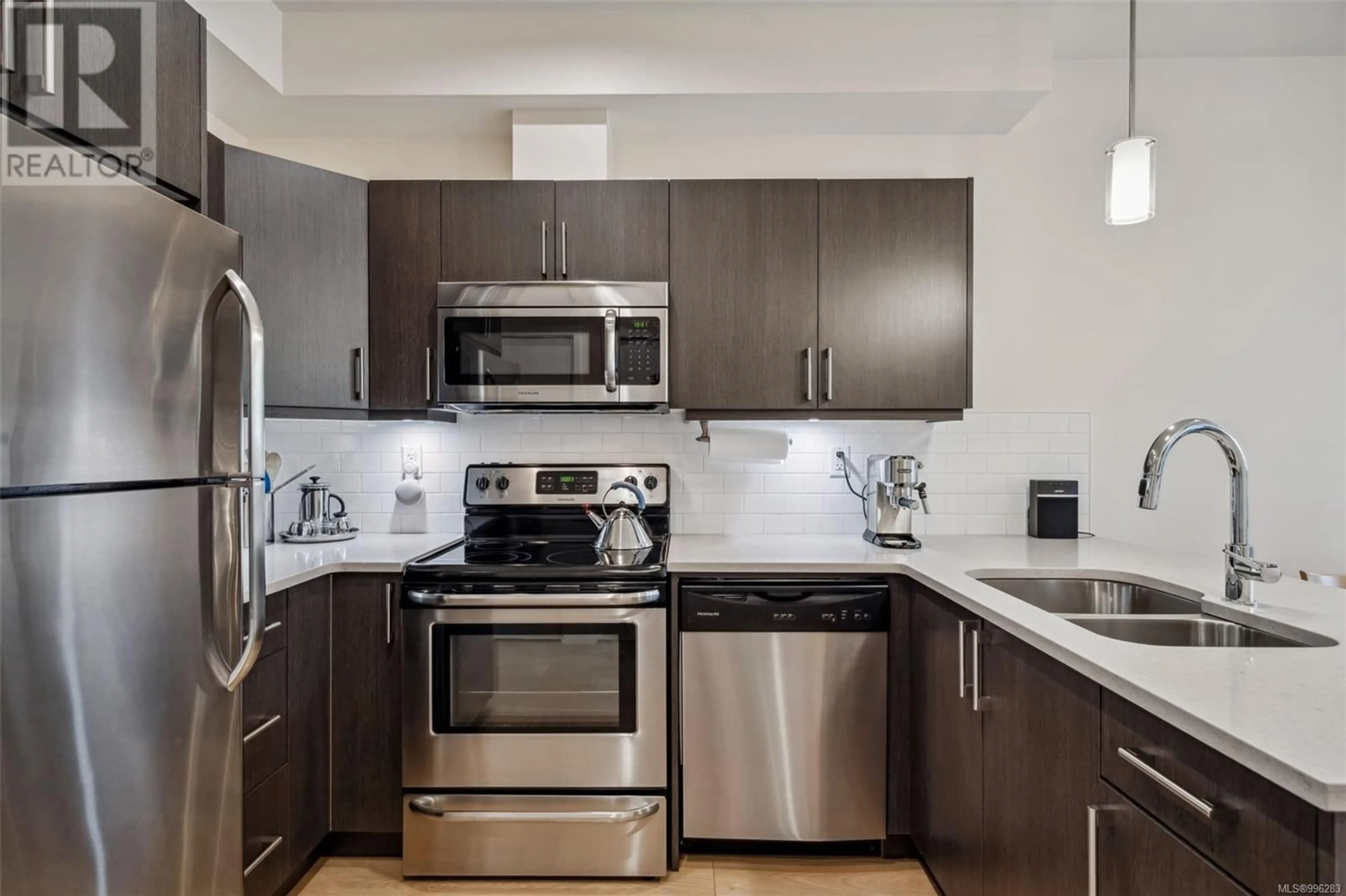 Standard kitchen, ceramic/tile floor for 105 - 317 BURNSIDE ROAD EAST, Victoria British Columbia V9A1A6