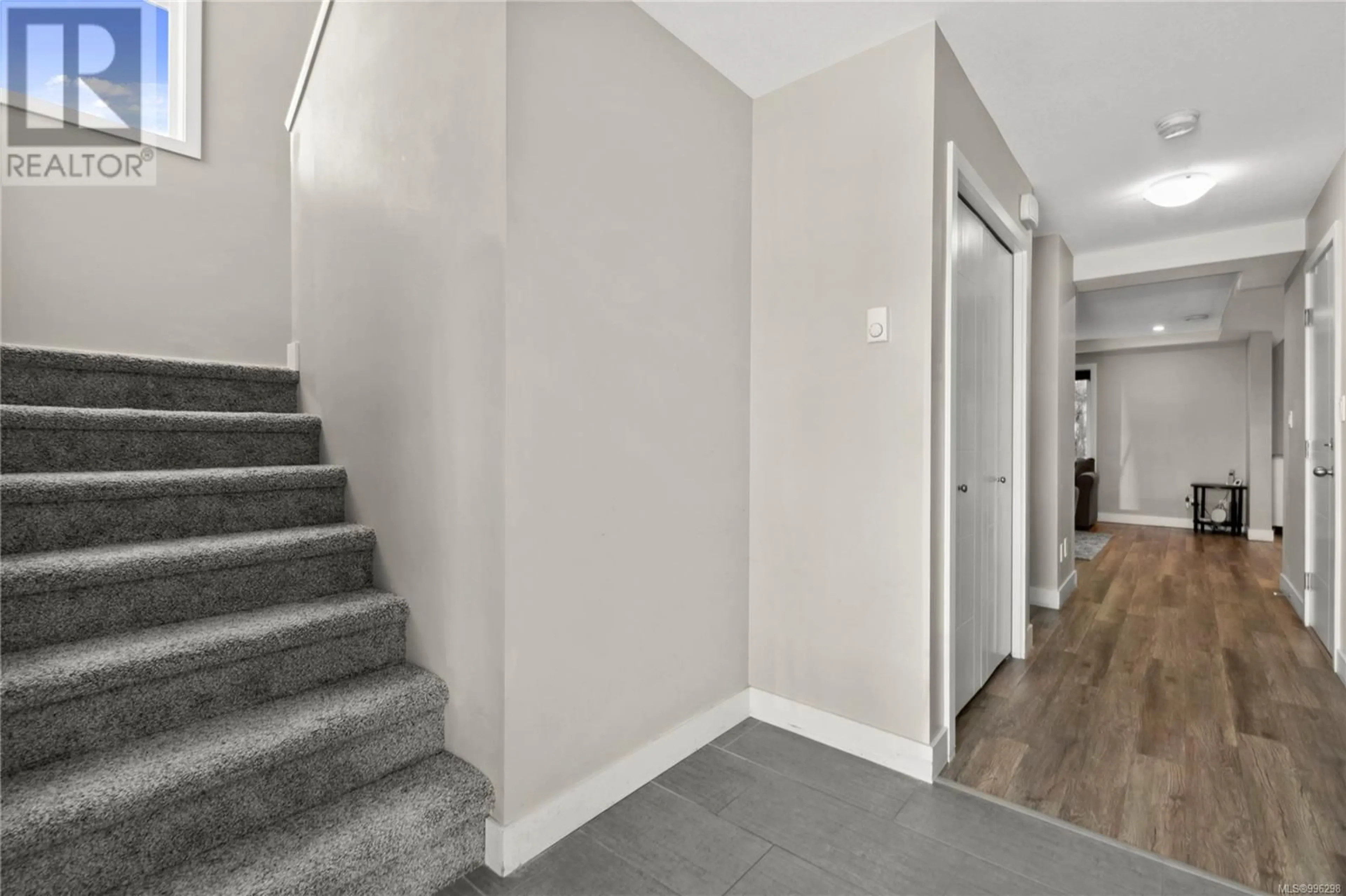 Unknown for 541 MARISA STREET, Nanaimo British Columbia V9R0H5