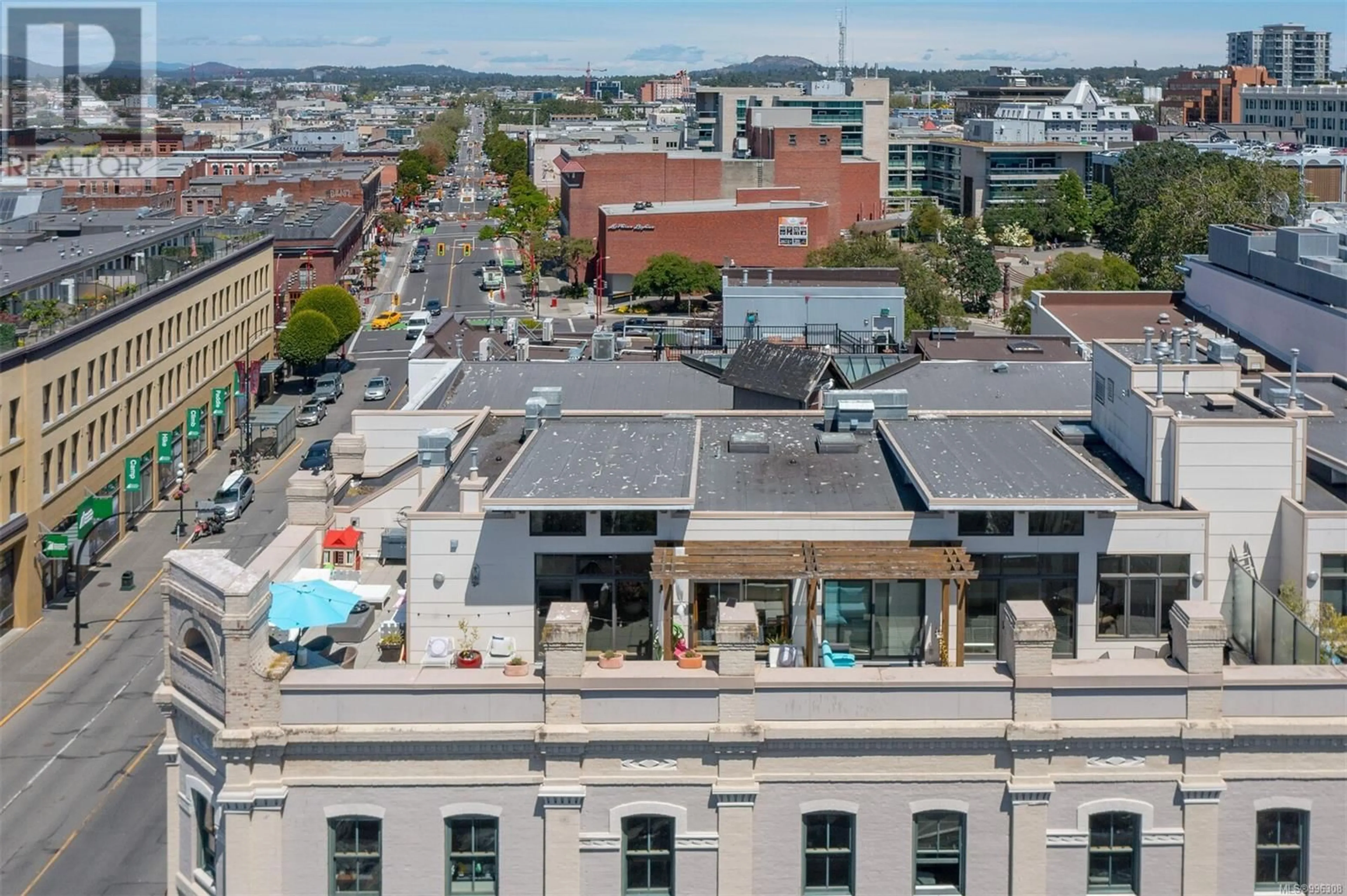A pic from outside/outdoor area/front of a property/back of a property/a pic from drone, city buildings view from balcony for 401 - 610 JOHNSON STREET, Victoria British Columbia V8W1M4