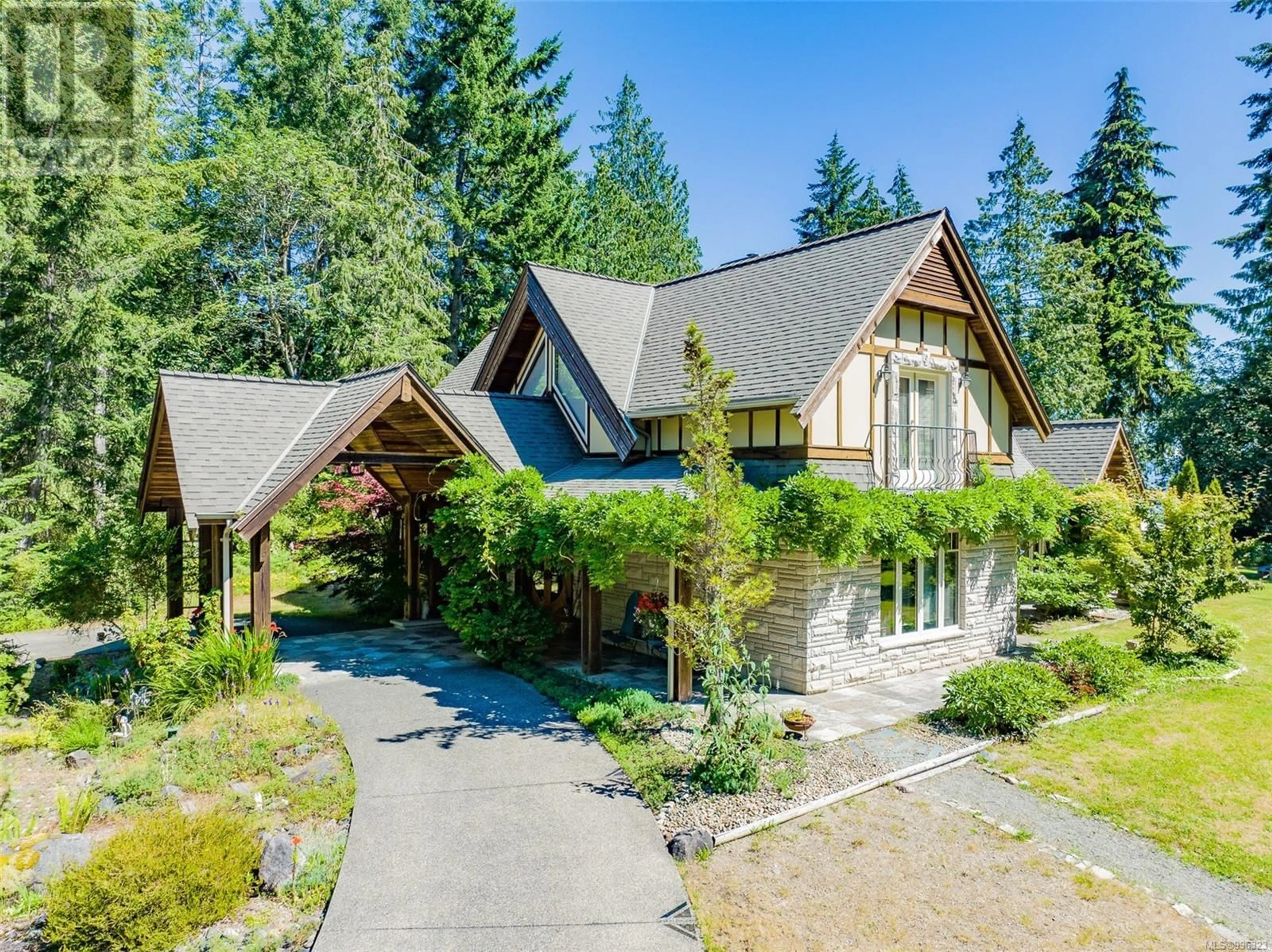 A pic from outside/outdoor area/front of a property/back of a property/a pic from drone, mountain view for 2035 WIDGEON ROAD, Qualicum Beach British Columbia V9K1Y8