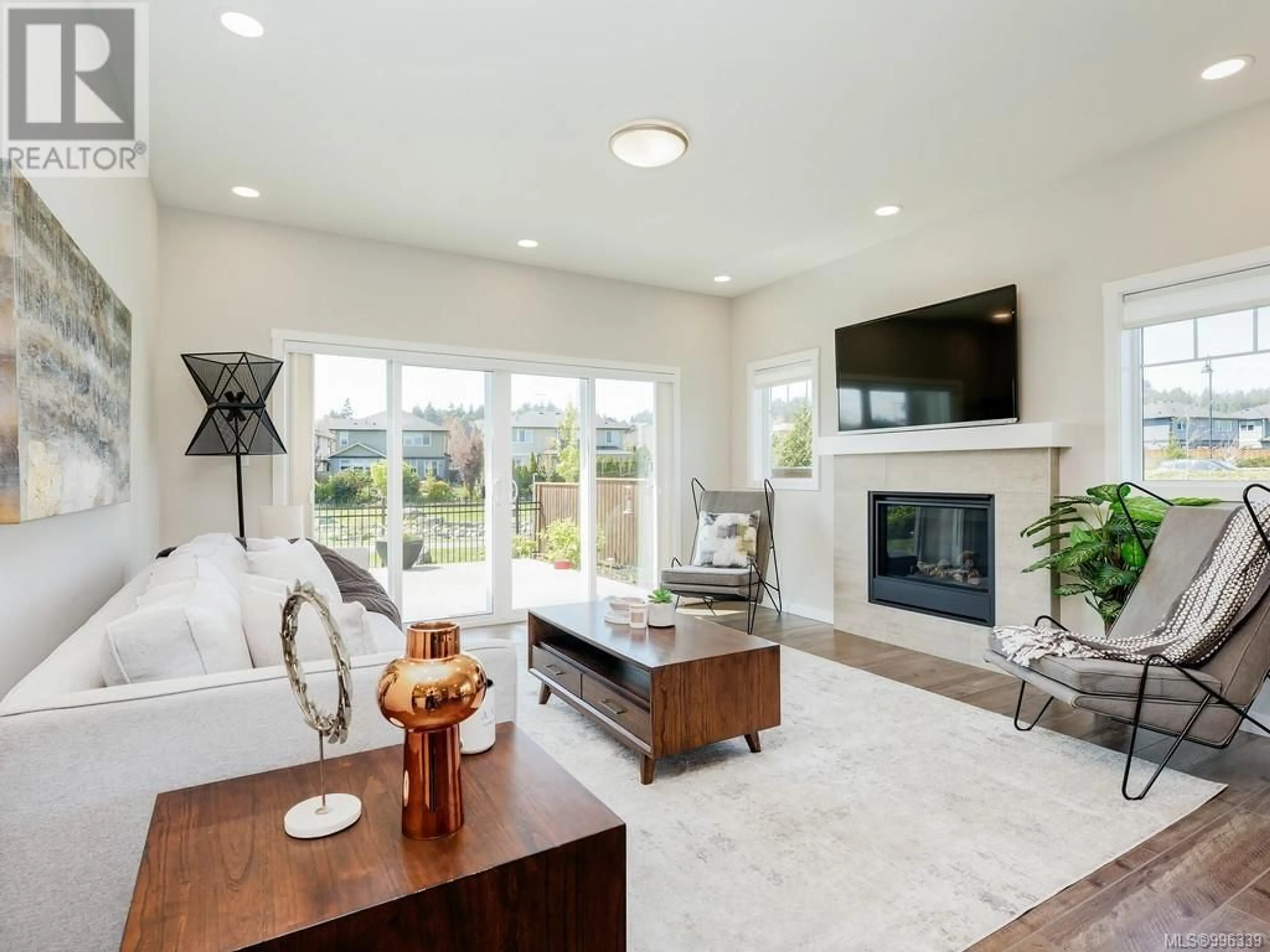 Living room with furniture, unknown for 3462 DUNLIN STREET, Colwood British Columbia V9C0N2