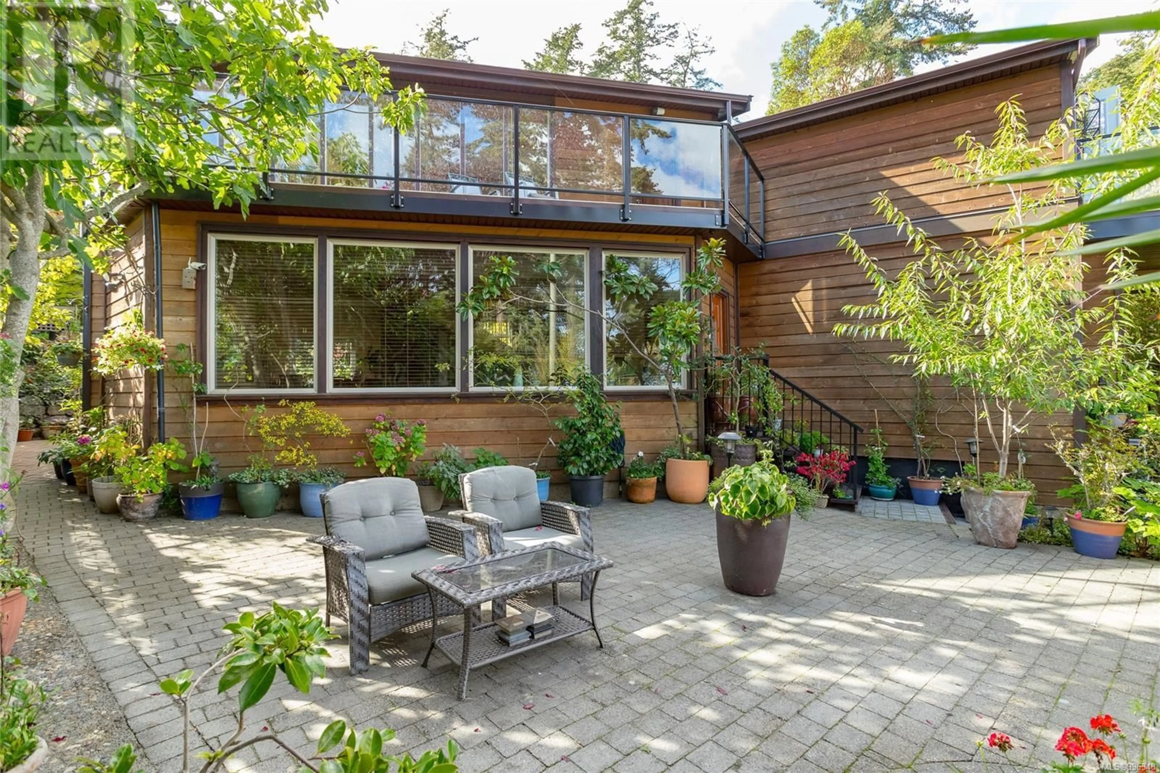 Patio, unknown for 4572 CORDOVA BAY ROAD, Saanich British Columbia V8X3V5