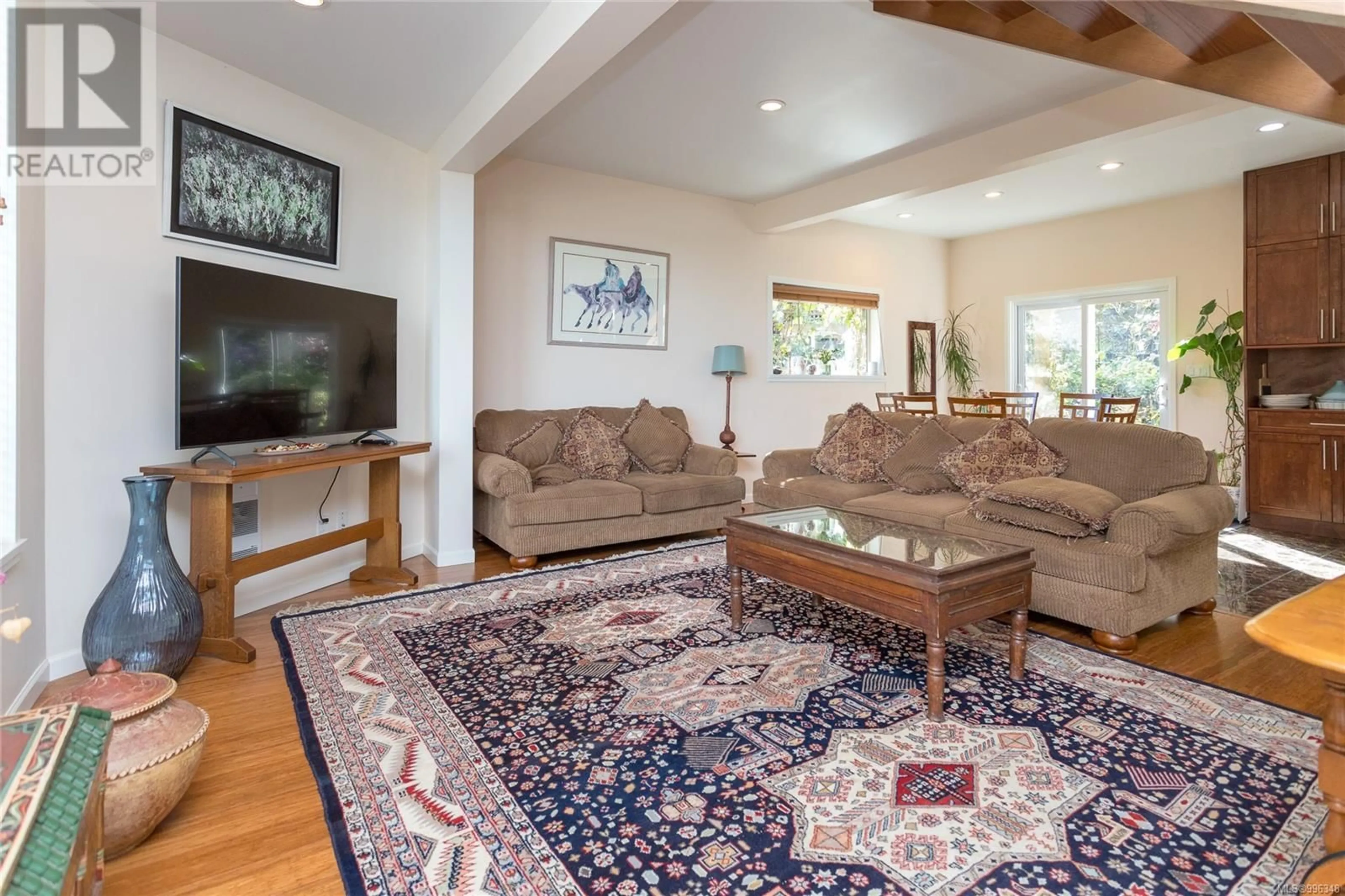 Living room with furniture, unknown for 4572 CORDOVA BAY ROAD, Saanich British Columbia V8X3V5