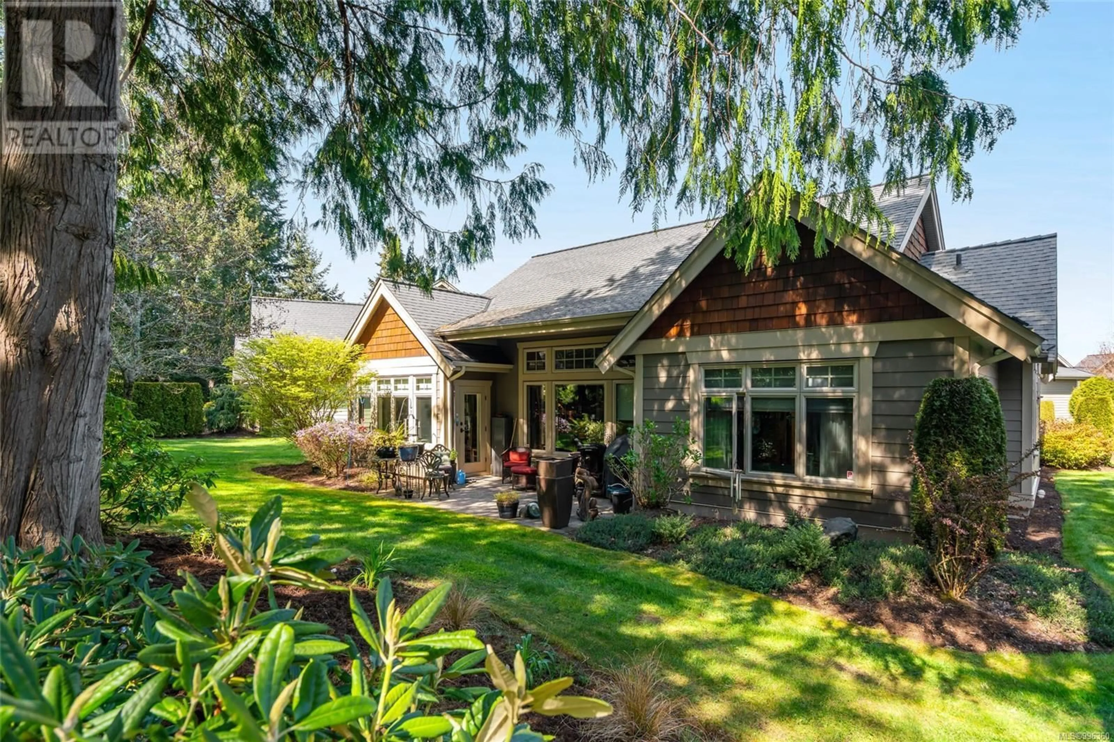 Patio, unknown for 532 EAGLEWOOD COURT, Qualicum Beach British Columbia V8W2C4