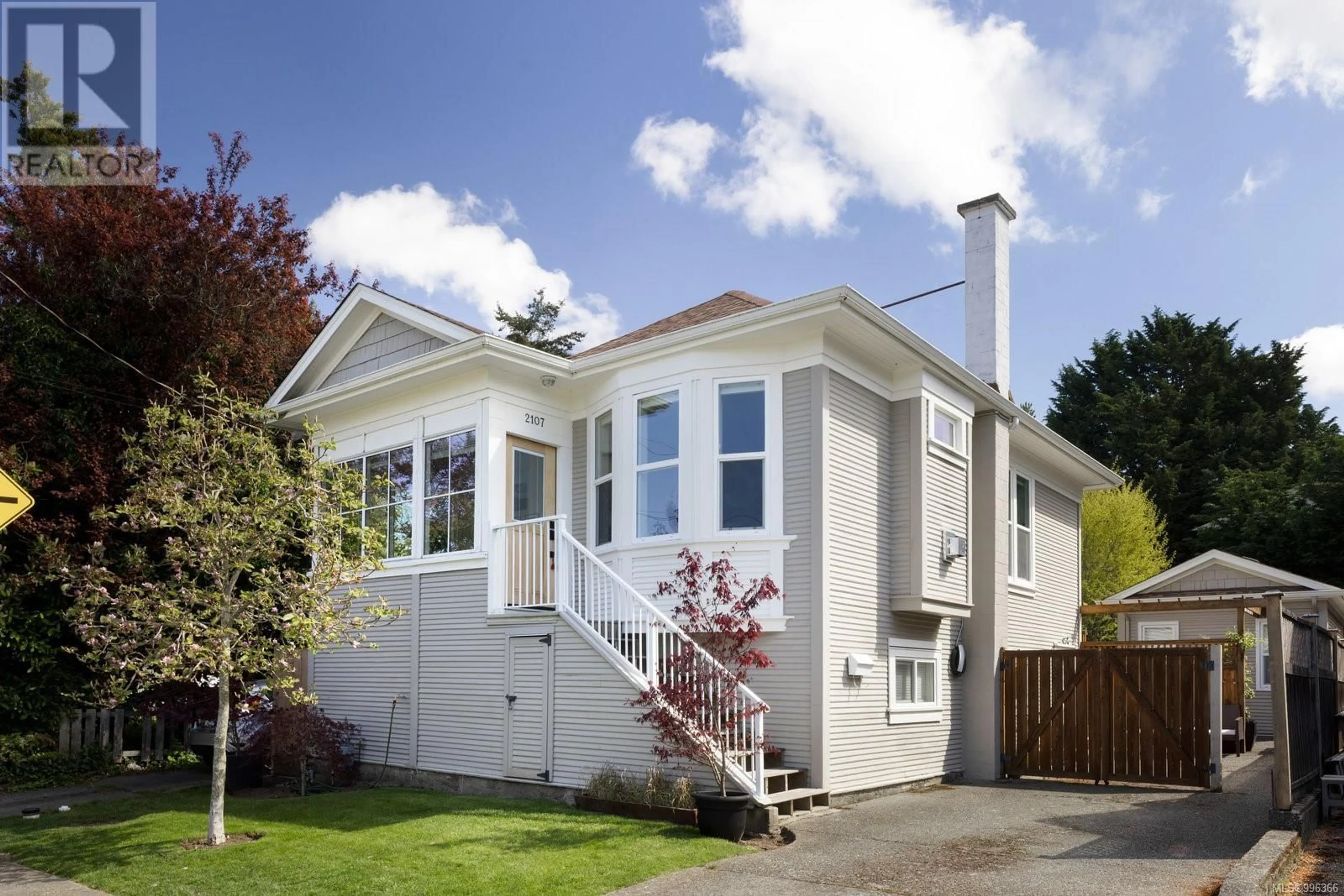 Home with vinyl exterior material, street for 2107 OREGON AVENUE, Victoria British Columbia V8R3V2