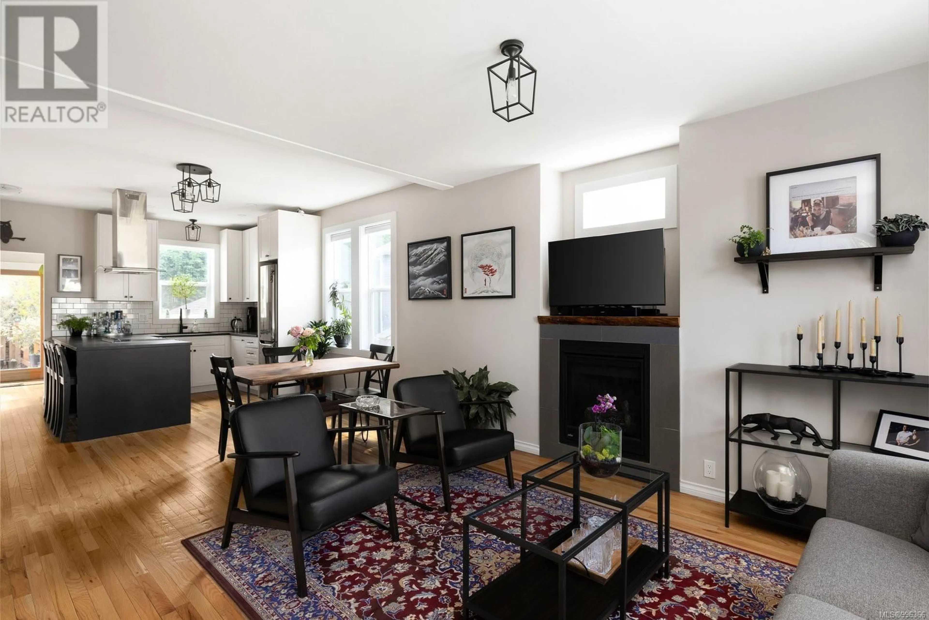 Living room with furniture, wood/laminate floor for 2107 OREGON AVENUE, Victoria British Columbia V8R3V2