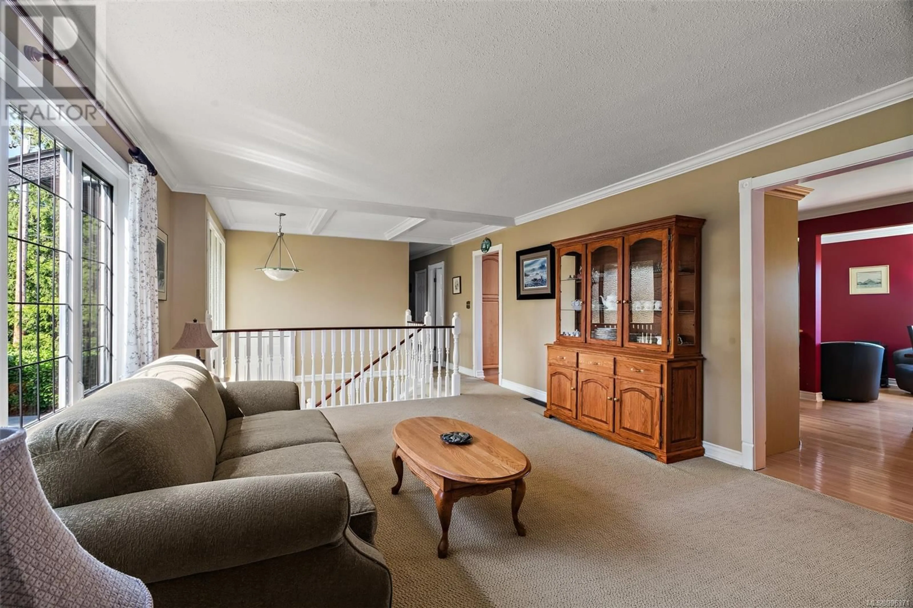 Living room with furniture, unknown for 880 CLARKE ROAD, Central Saanich British Columbia V8M1C3