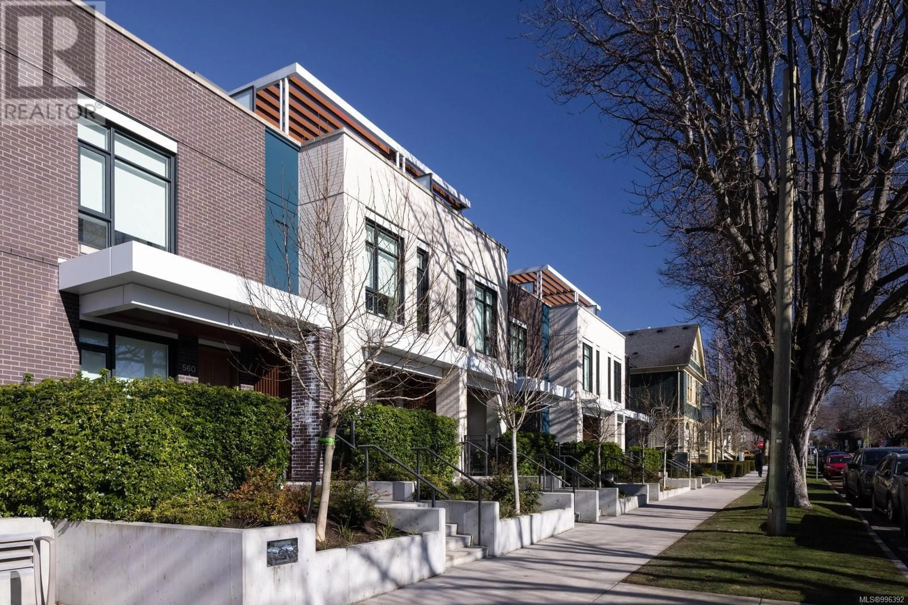 Home with brick exterior material, street for 570 MICHIGAN STREET, Victoria British Columbia V8V1S2