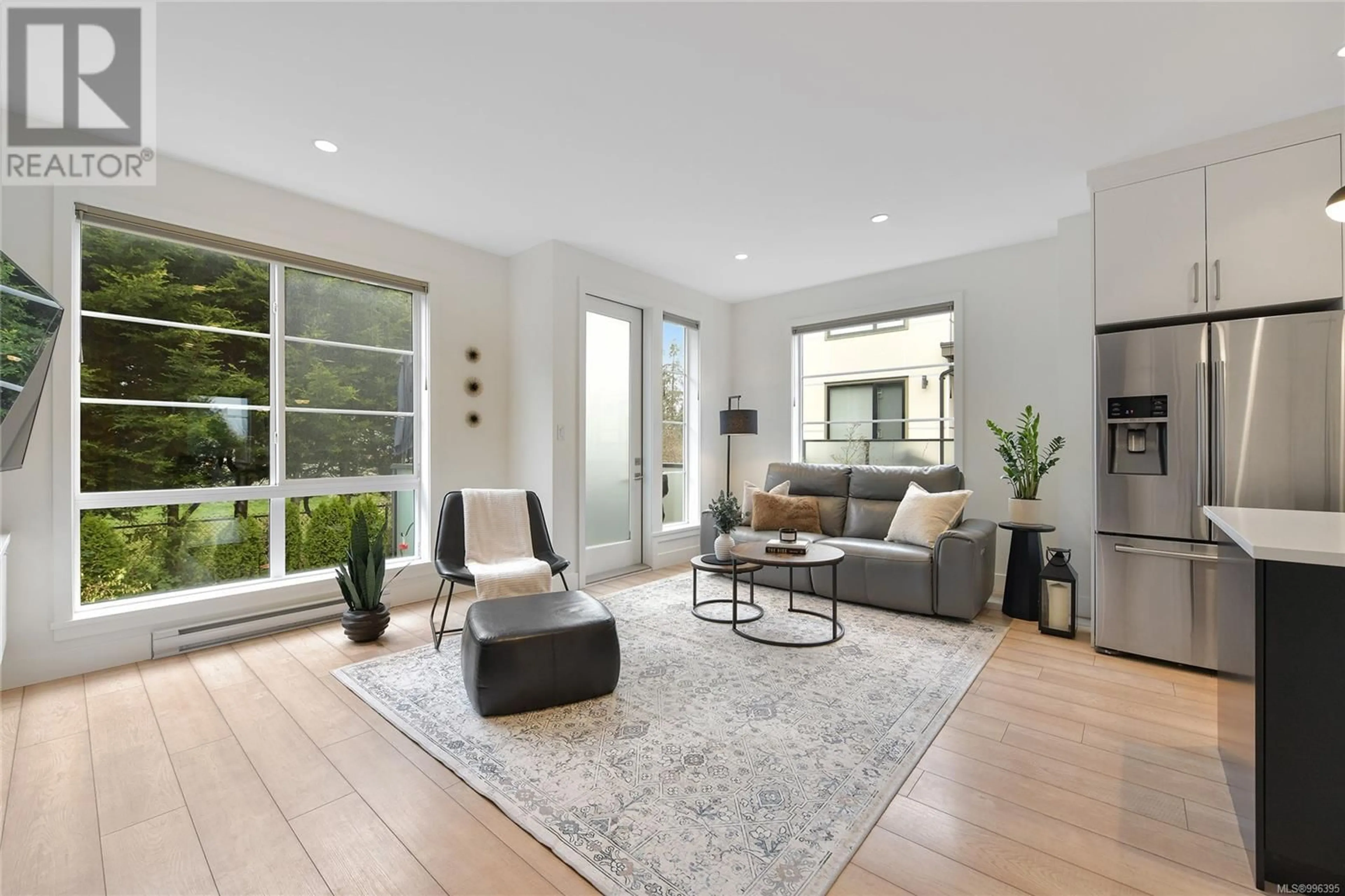 Living room with furniture, unknown for 5 - 1052 TILLICUM ROAD, Esquimalt British Columbia V9A2A3