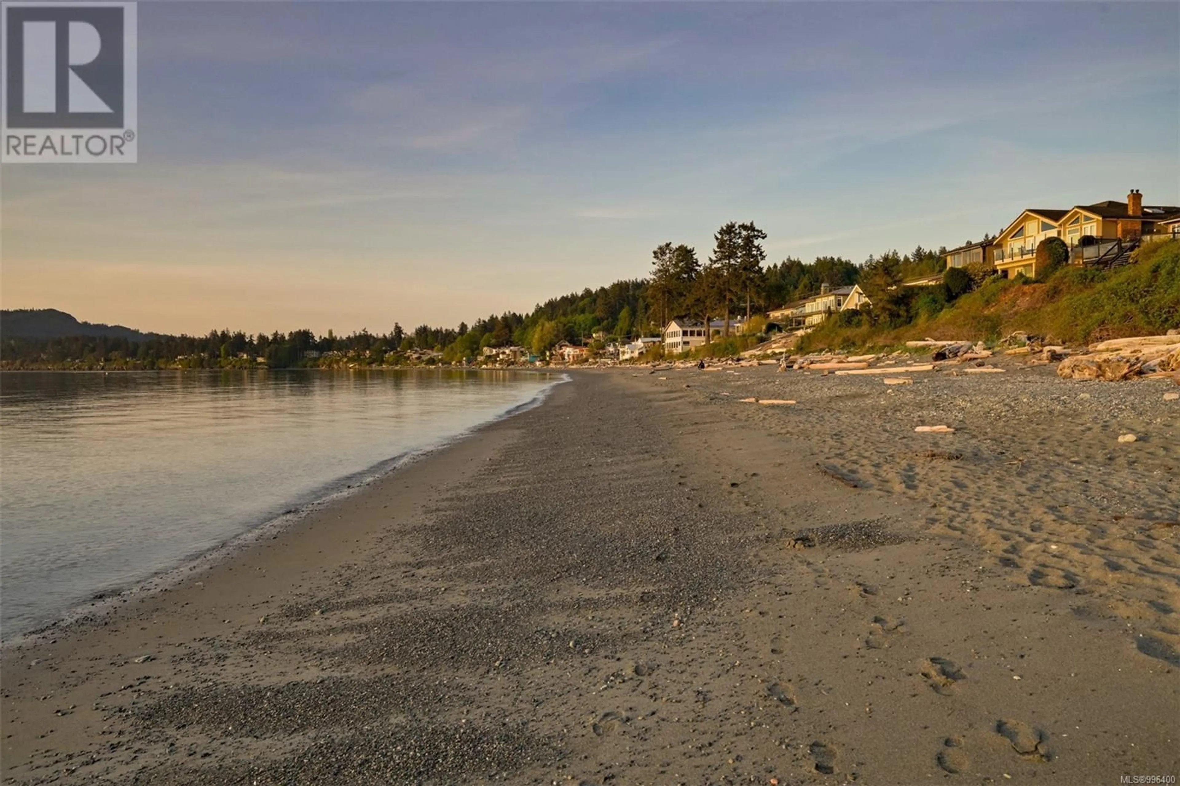 Blurry image for 5153 CORDOVA BAY ROAD, Saanich British Columbia V8Y2K1
