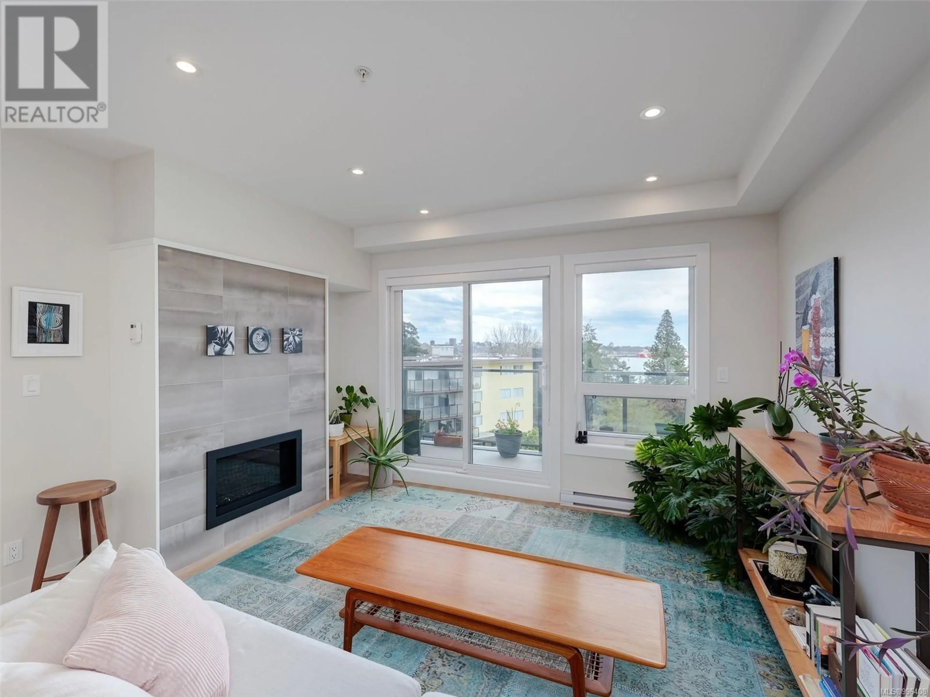 Living room with furniture, unknown for 405 - 835 DUNSMUIR ROAD, Esquimalt British Columbia V9A5B8
