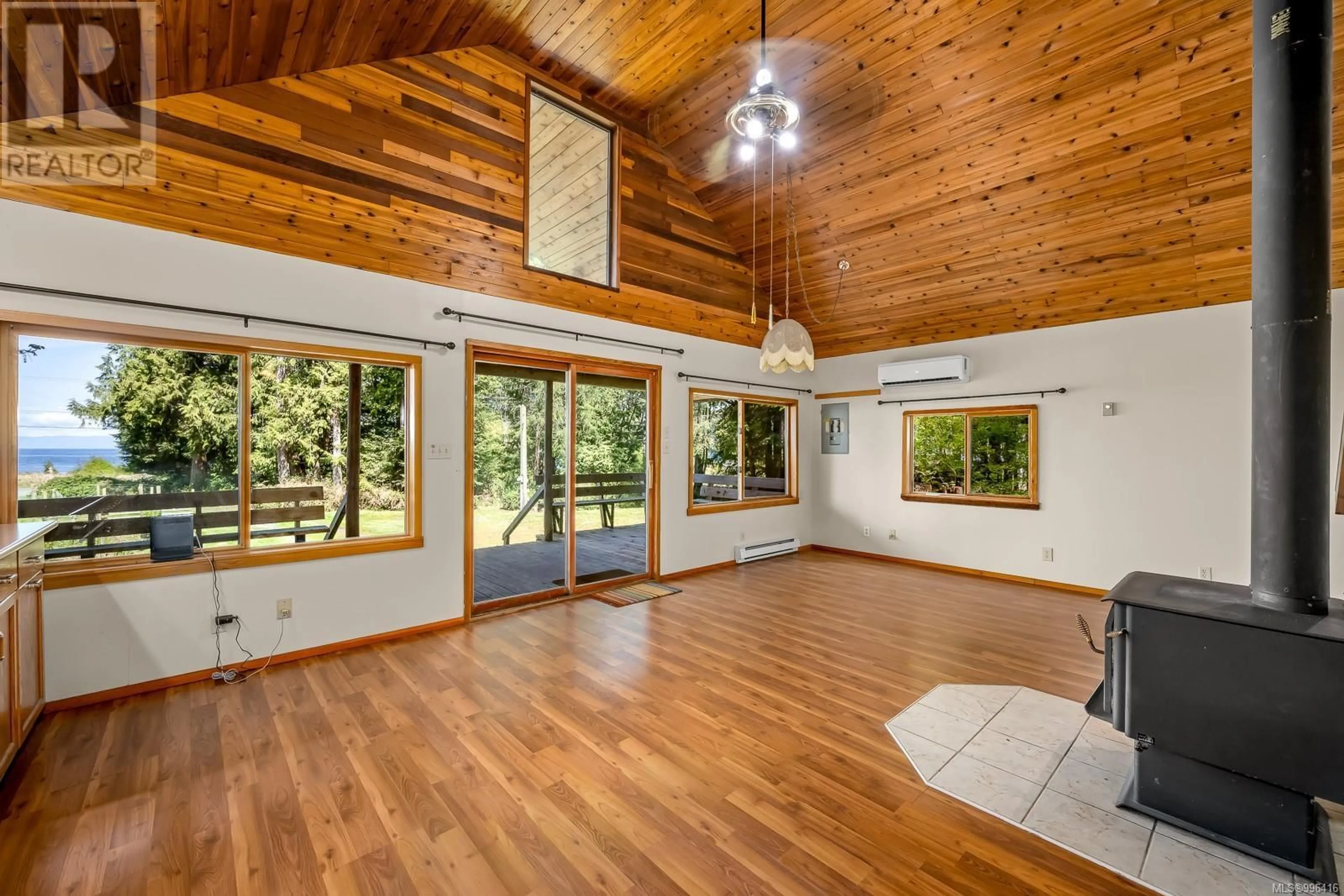 Unknown for 4039 EAST ROAD, Denman Island British Columbia V0R1T0