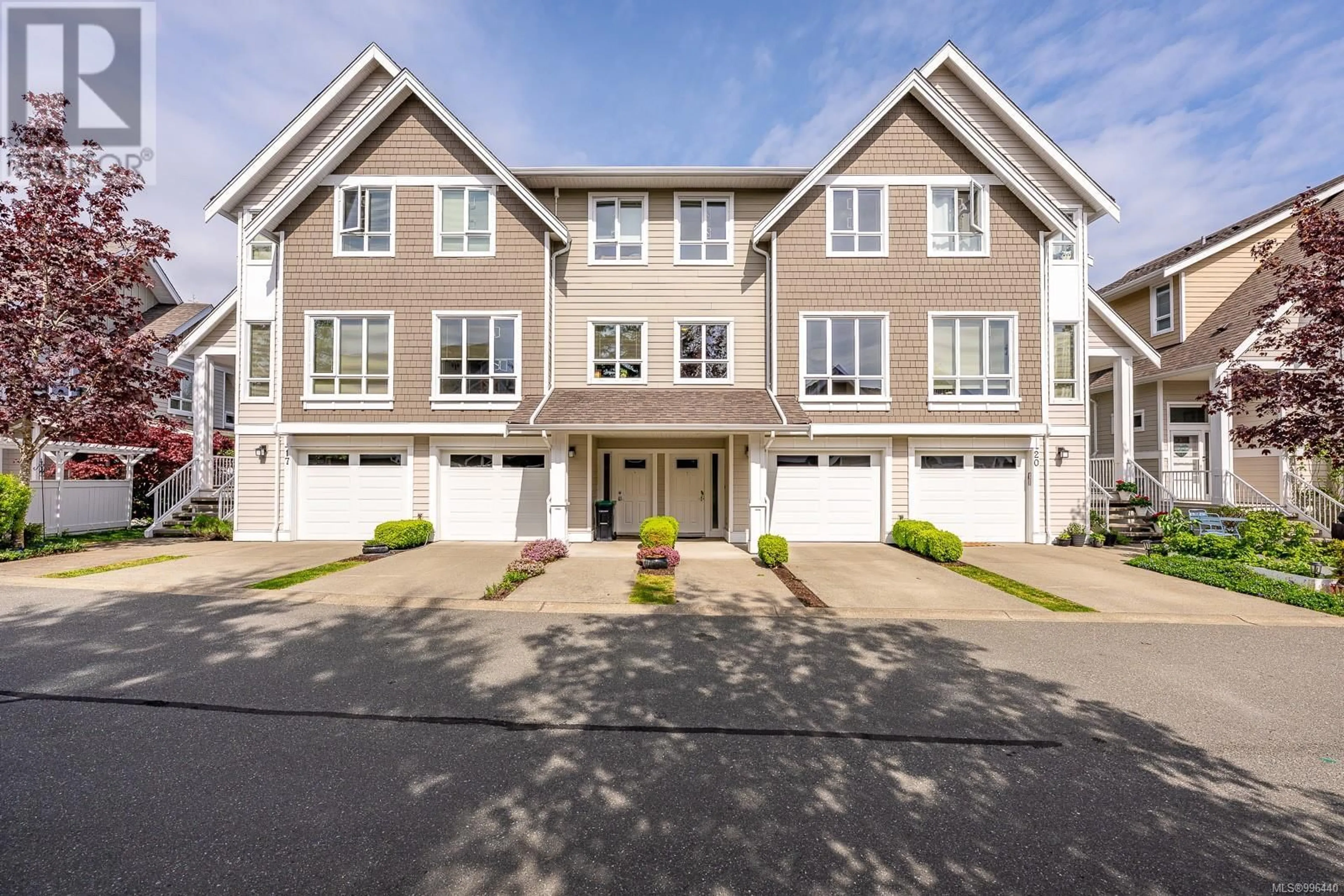 Home with vinyl exterior material, street for 19 - 700 LANCASTER WAY, Comox British Columbia V9M0B6