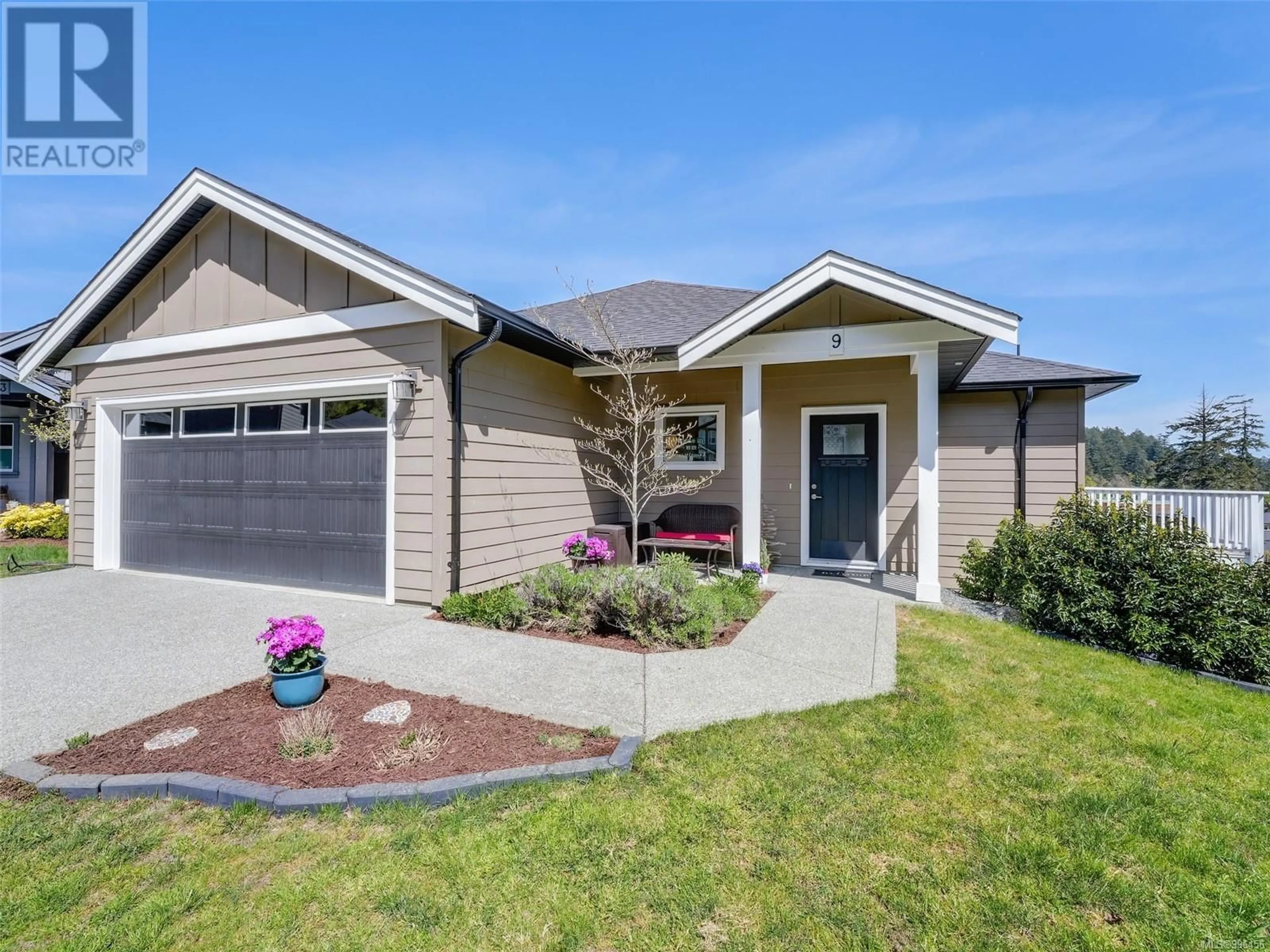 Home with vinyl exterior material, street for 9 PITT PLACE, View Royal British Columbia V9B0S9