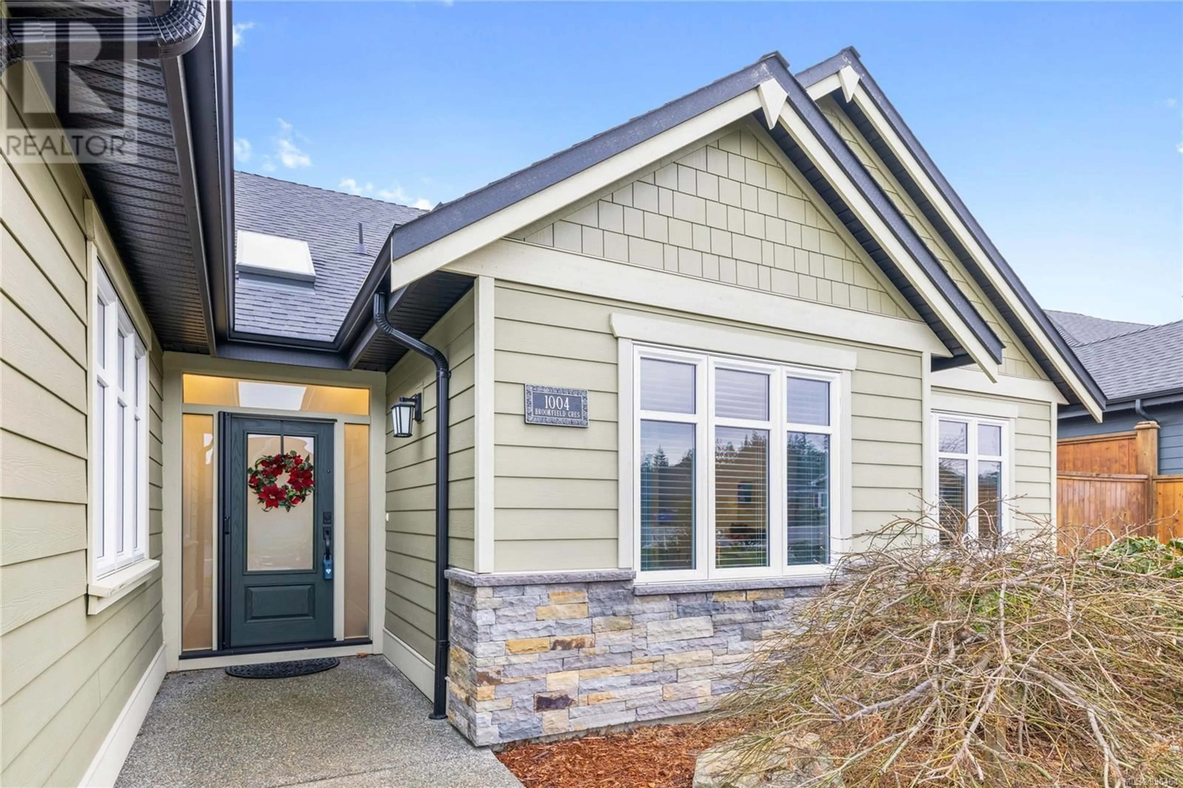 Home with vinyl exterior material, street for 1004 BROOKFIELD CRESCENT, French Creek British Columbia V9P0E3