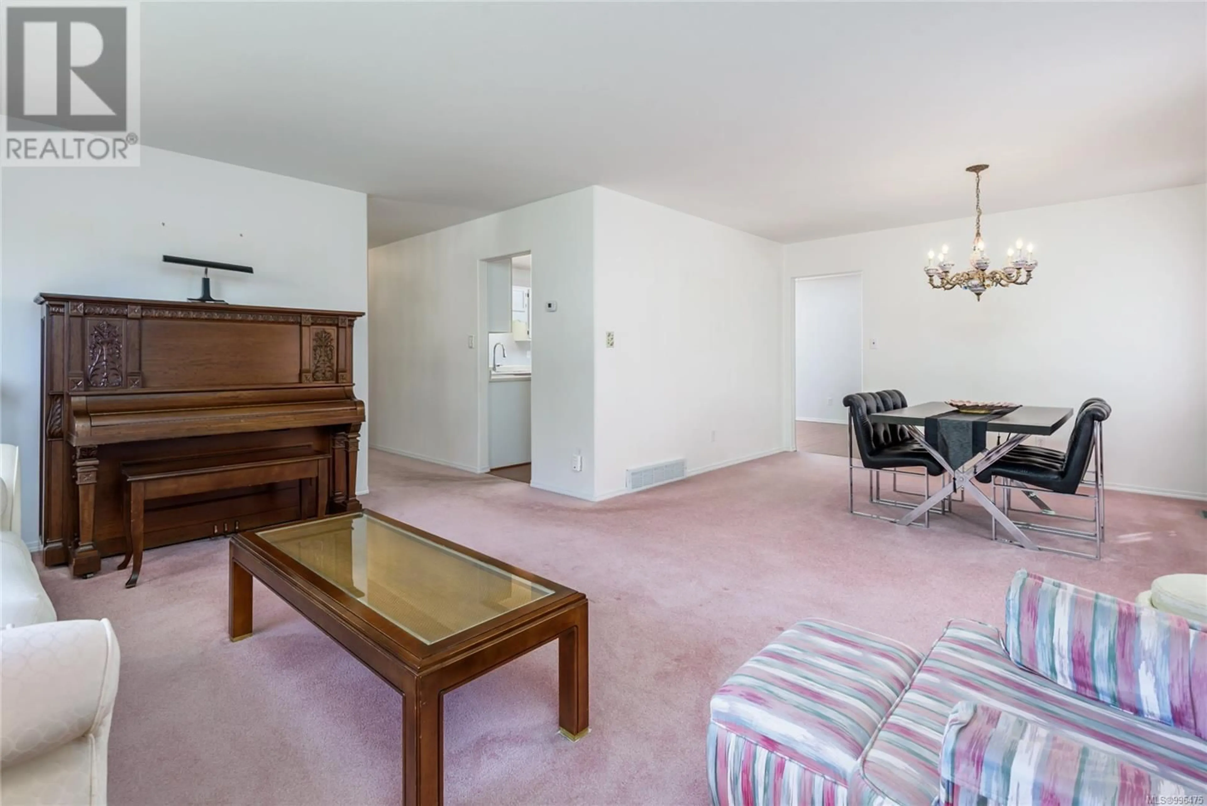 Living room with furniture, unknown for 1008 KINGSLEY CRESCENT, Comox British Columbia V9M3R7