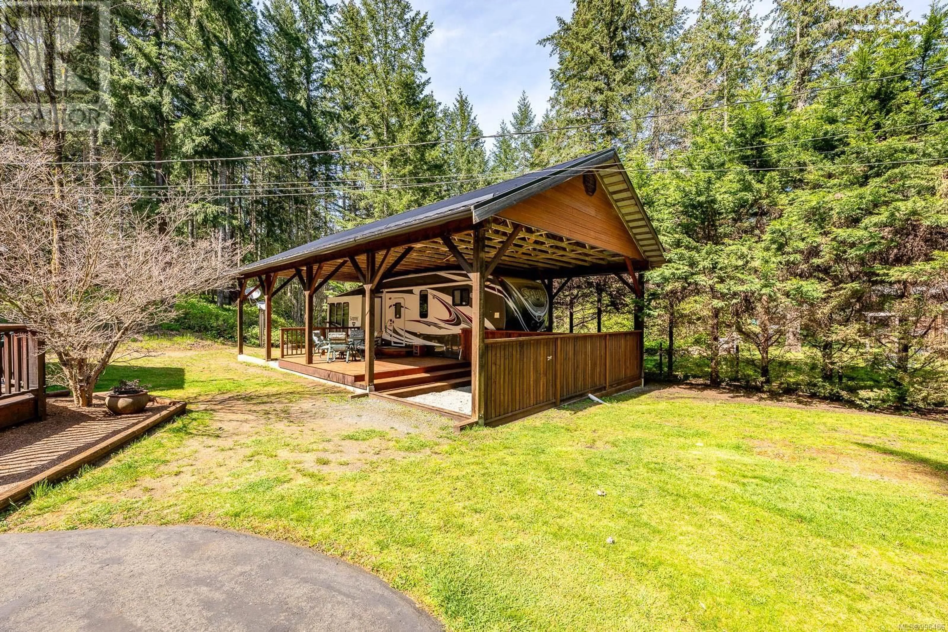 Unknown for 3689 JAMES CRESCENT, Black Creek British Columbia V9J1E9