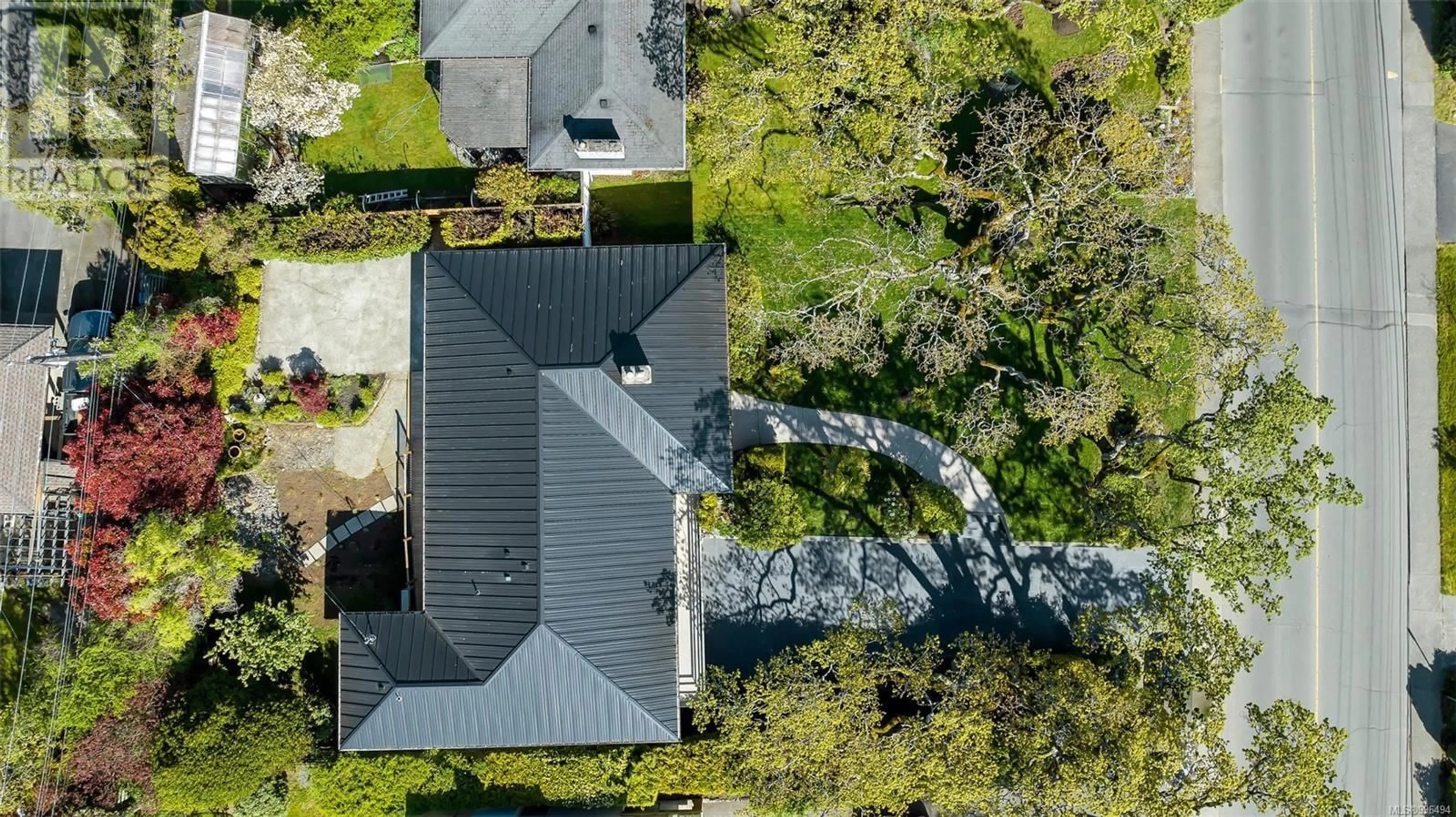 A pic from outside/outdoor area/front of a property/back of a property/a pic from drone, street for 2262 LANSDOWNE ROAD, Oak Bay British Columbia V8P1B8