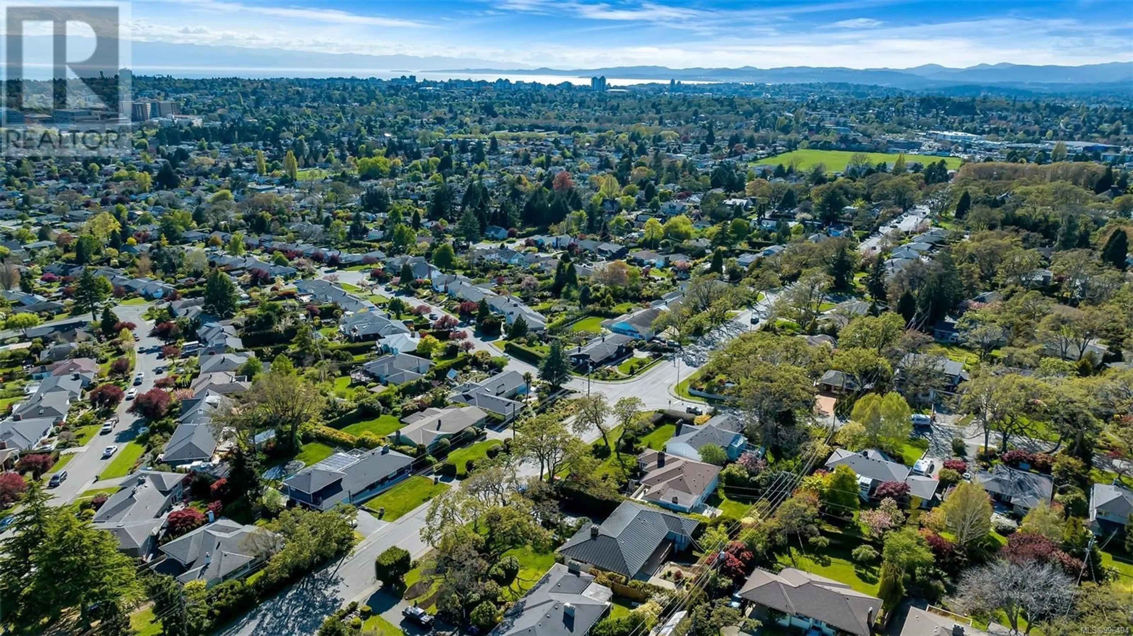 A pic from outside/outdoor area/front of a property/back of a property/a pic from drone, street for 2262 LANSDOWNE ROAD, Oak Bay British Columbia V8P1B8