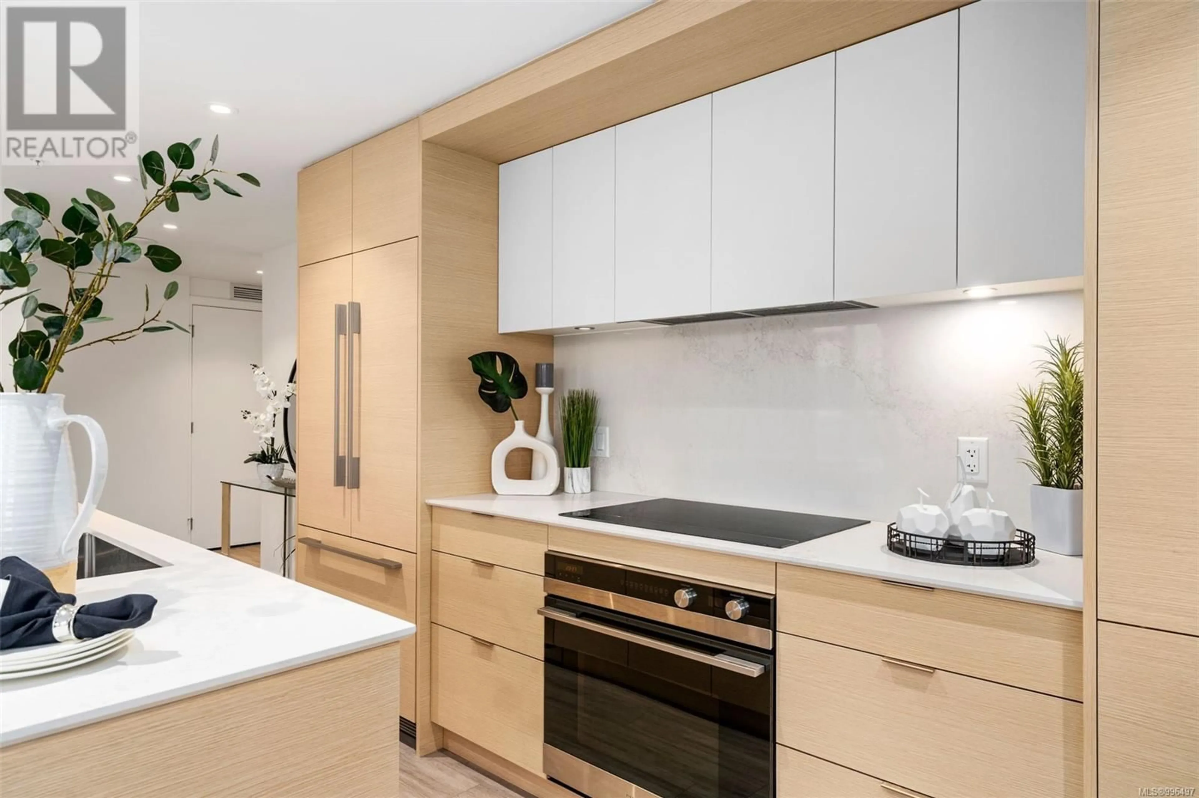 Contemporary kitchen, unknown for 506 - 848 YATES STREET, Victoria British Columbia V8W0G2