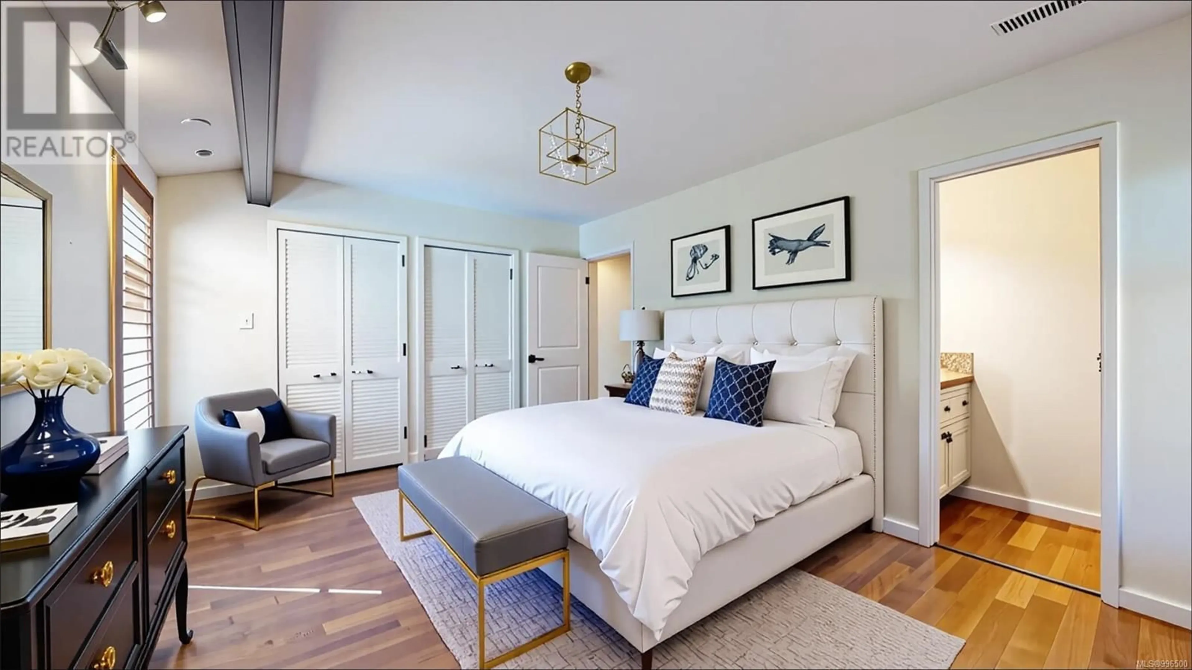 Bedroom with bed, wood/laminate floor for 1009 RIDGEWAY PLACE, Saanich British Columbia V8X3C5