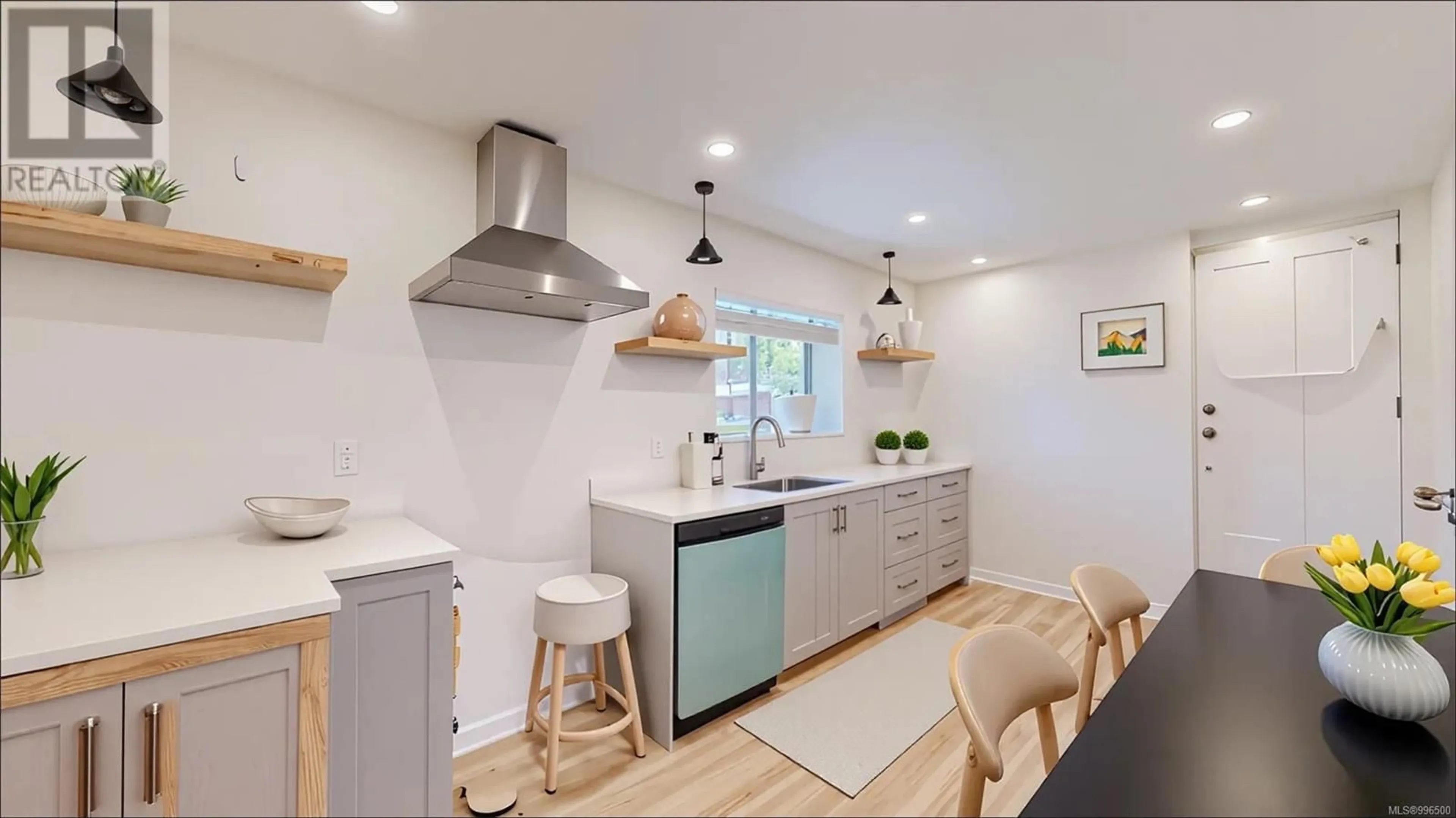 Open concept kitchen, unknown for 1009 RIDGEWAY PLACE, Saanich British Columbia V8X3C5