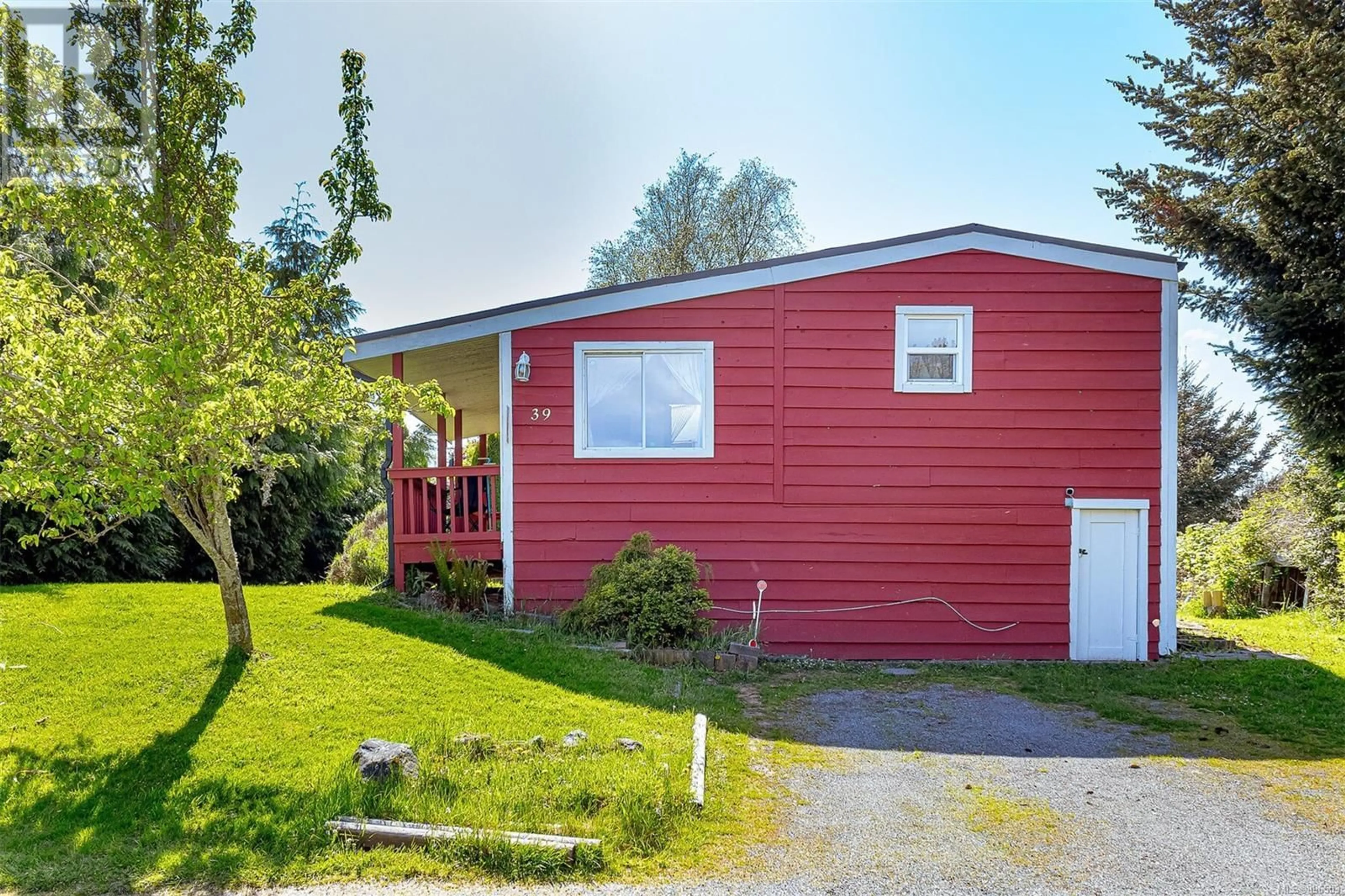 Home with vinyl exterior material, street for 39 - 2206 CHURCH ROAD, Sooke British Columbia V9Z0W1