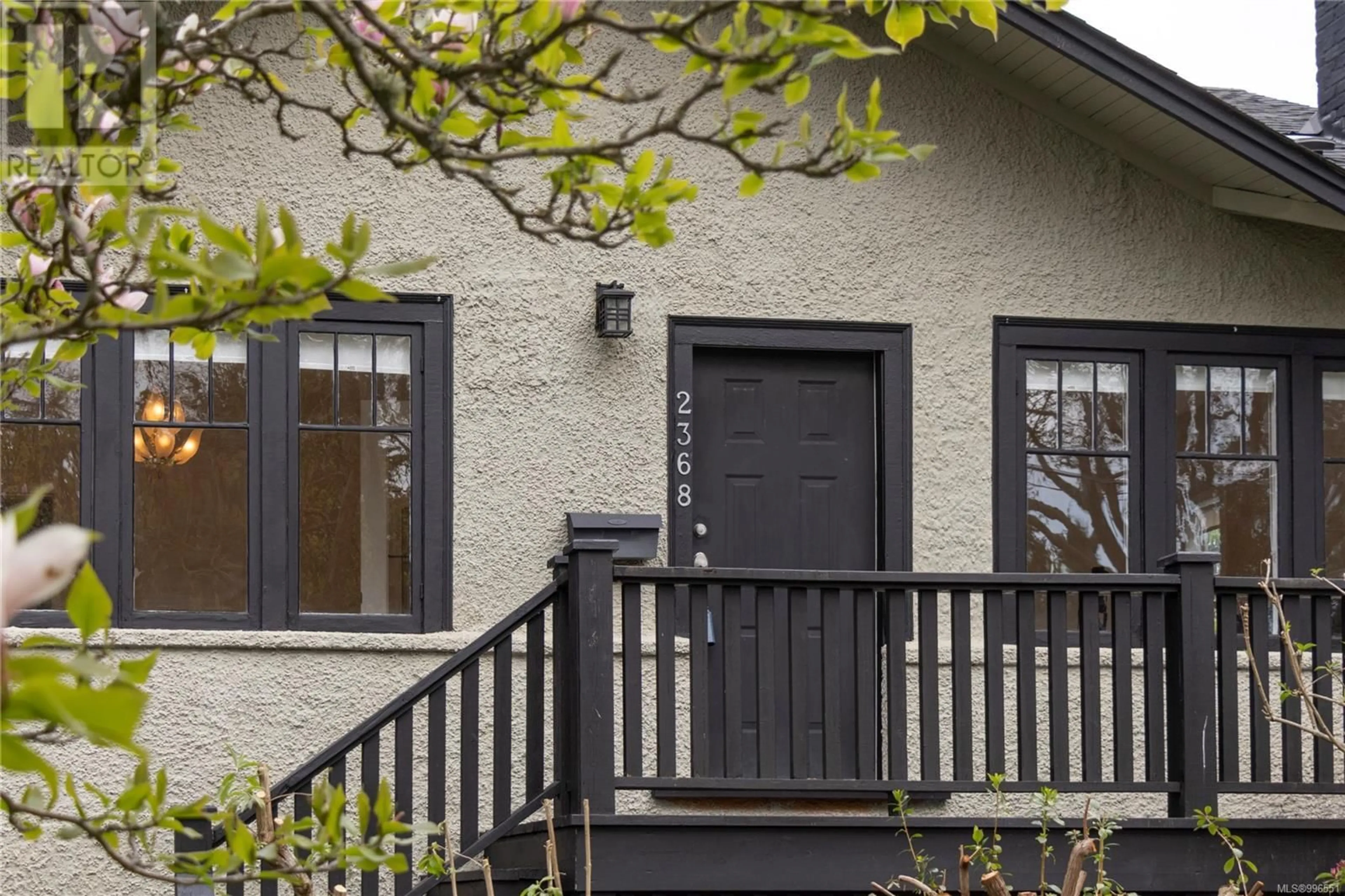 Home with vinyl exterior material, street for 2368 ROSARIO STREET, Oak Bay British Columbia V8S2W8