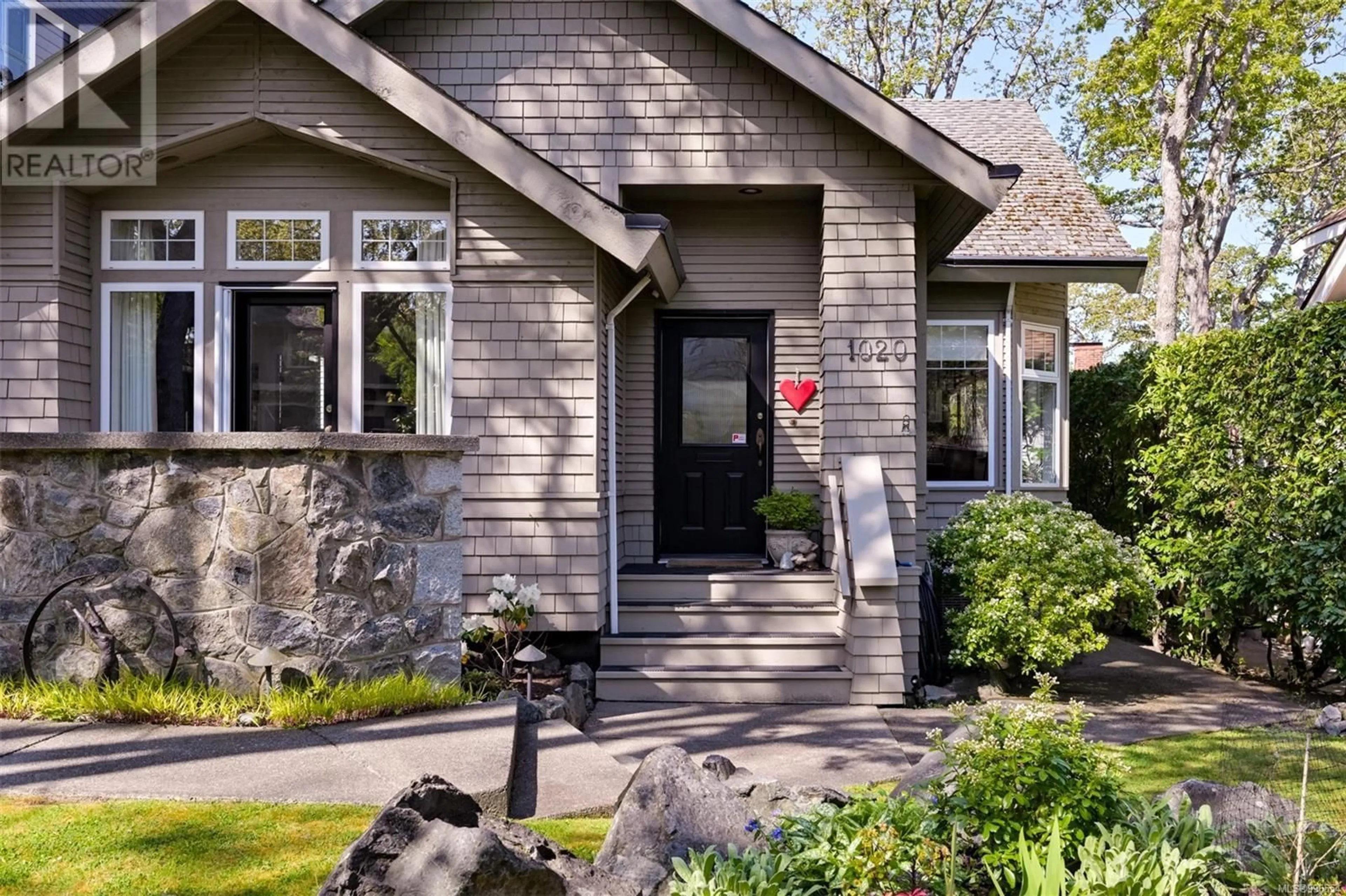 Unknown for 1020 VERRINDER AVENUE, Victoria British Columbia V8S3T7