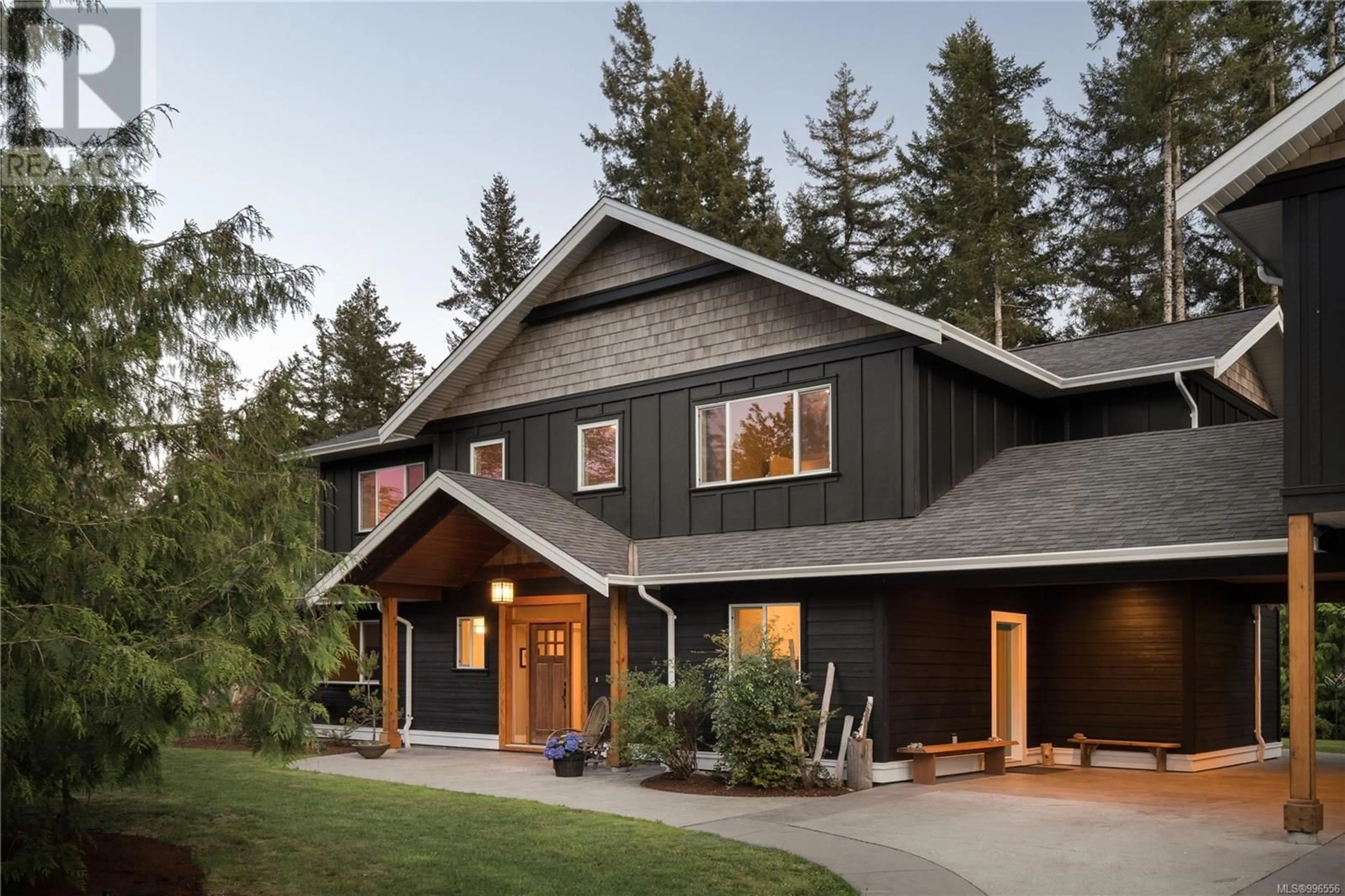 Home with vinyl exterior material, unknown for 3022 SARAH DRIVE, Sooke British Columbia V9Z0J5