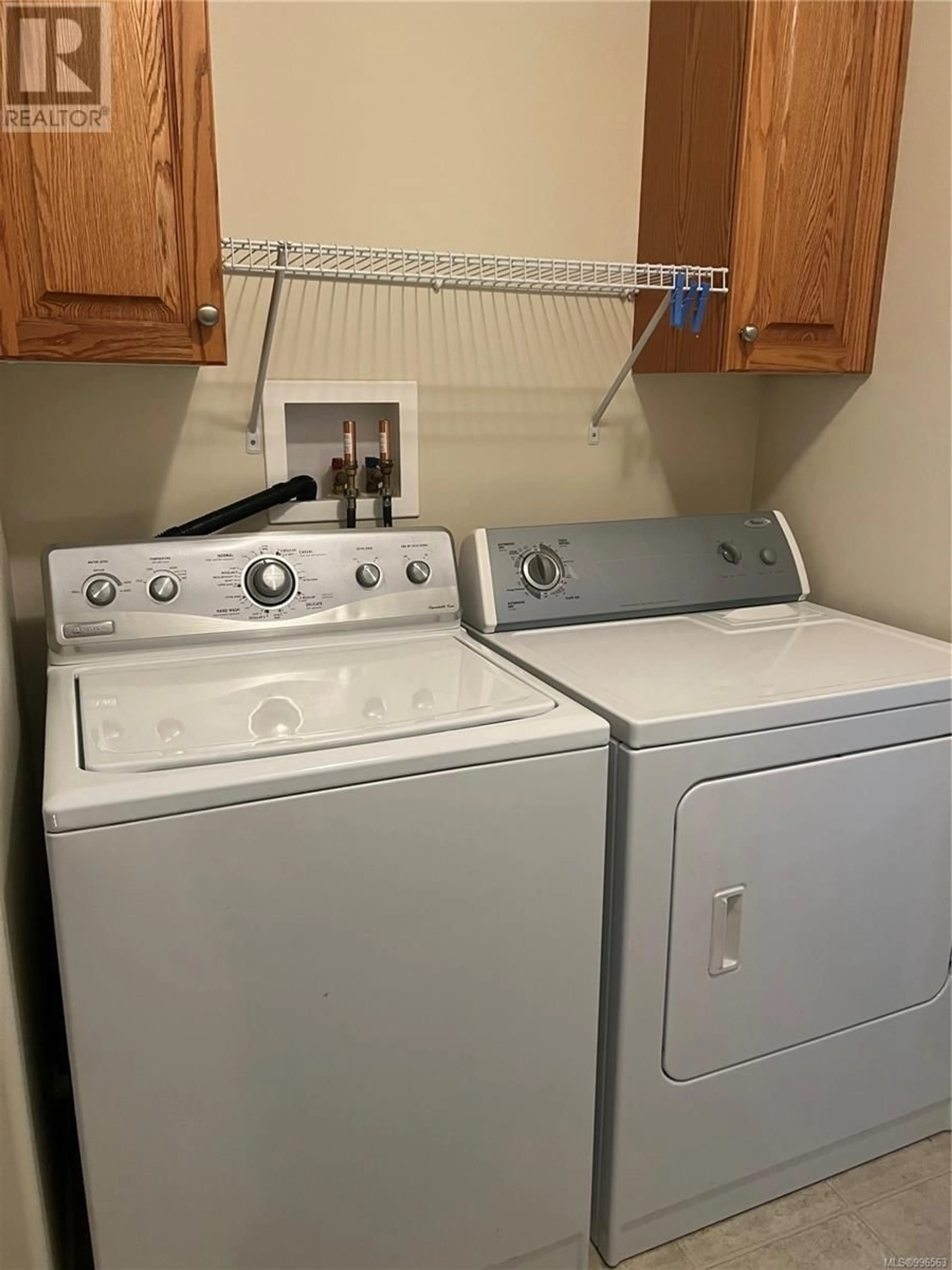 Laundry room for 23 - 450 STANFORD AVENUE, Parksville British Columbia V9P1V8